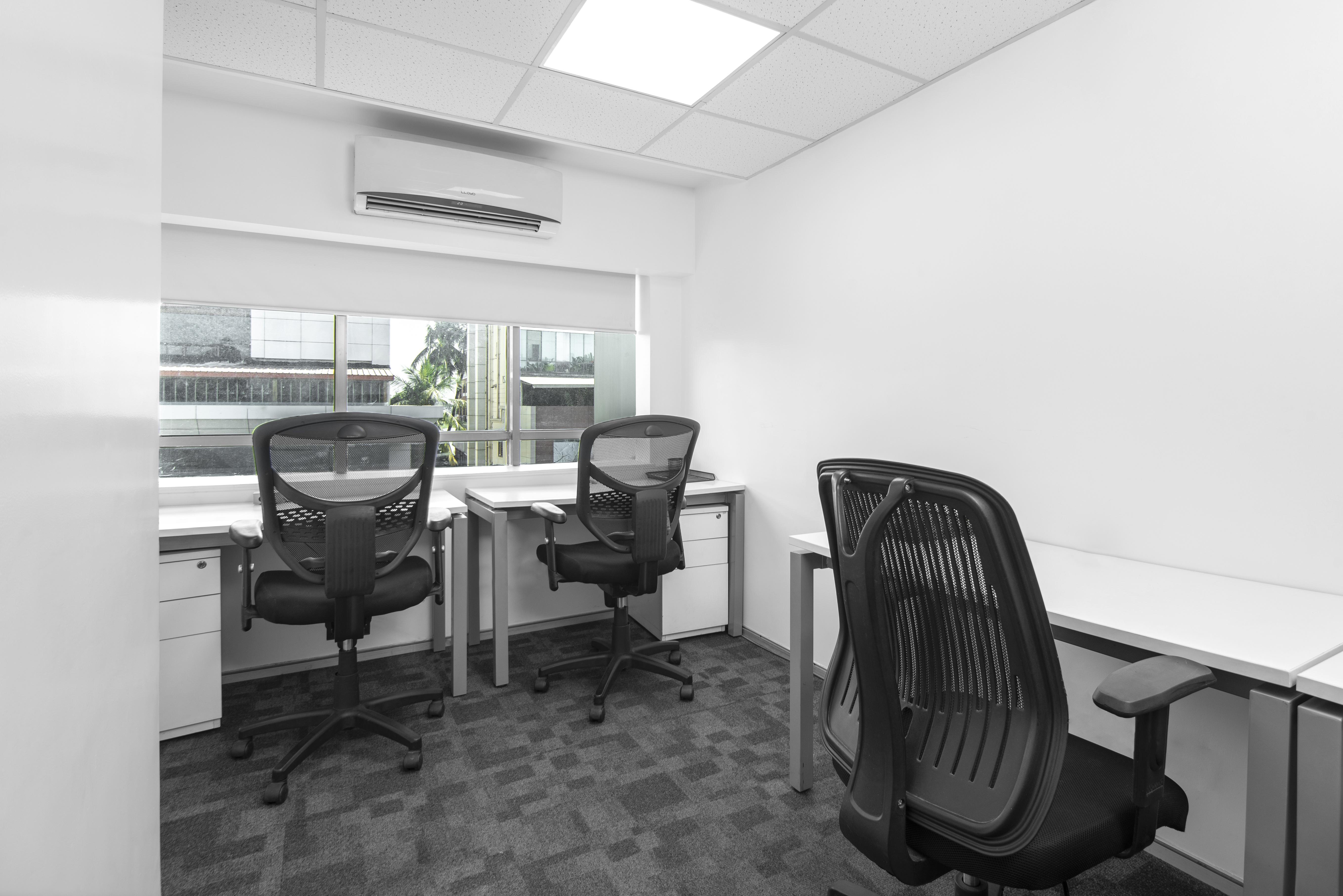 Regus - Mumbai, Juhu image 3