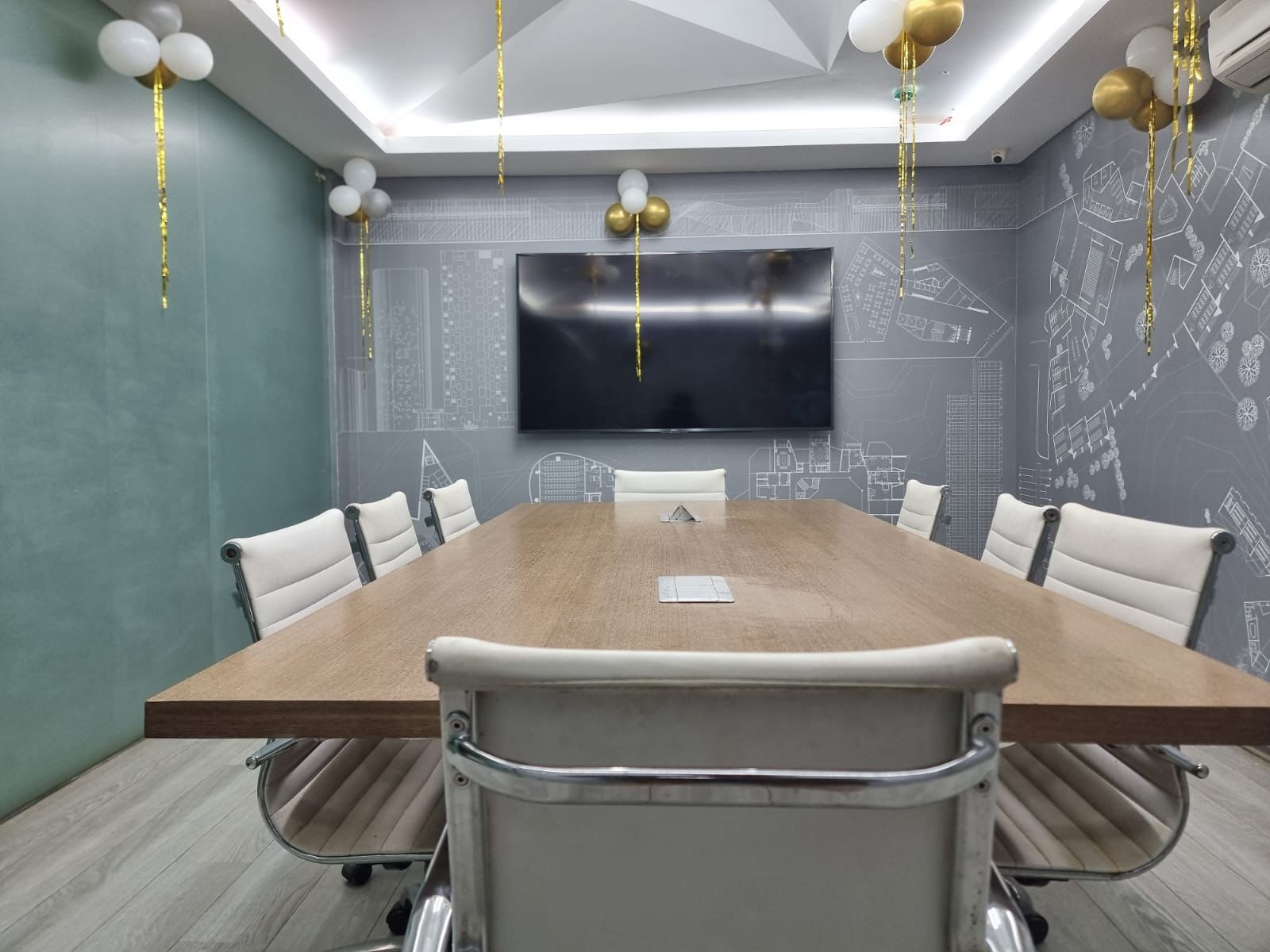 Teloz Spaces image 3