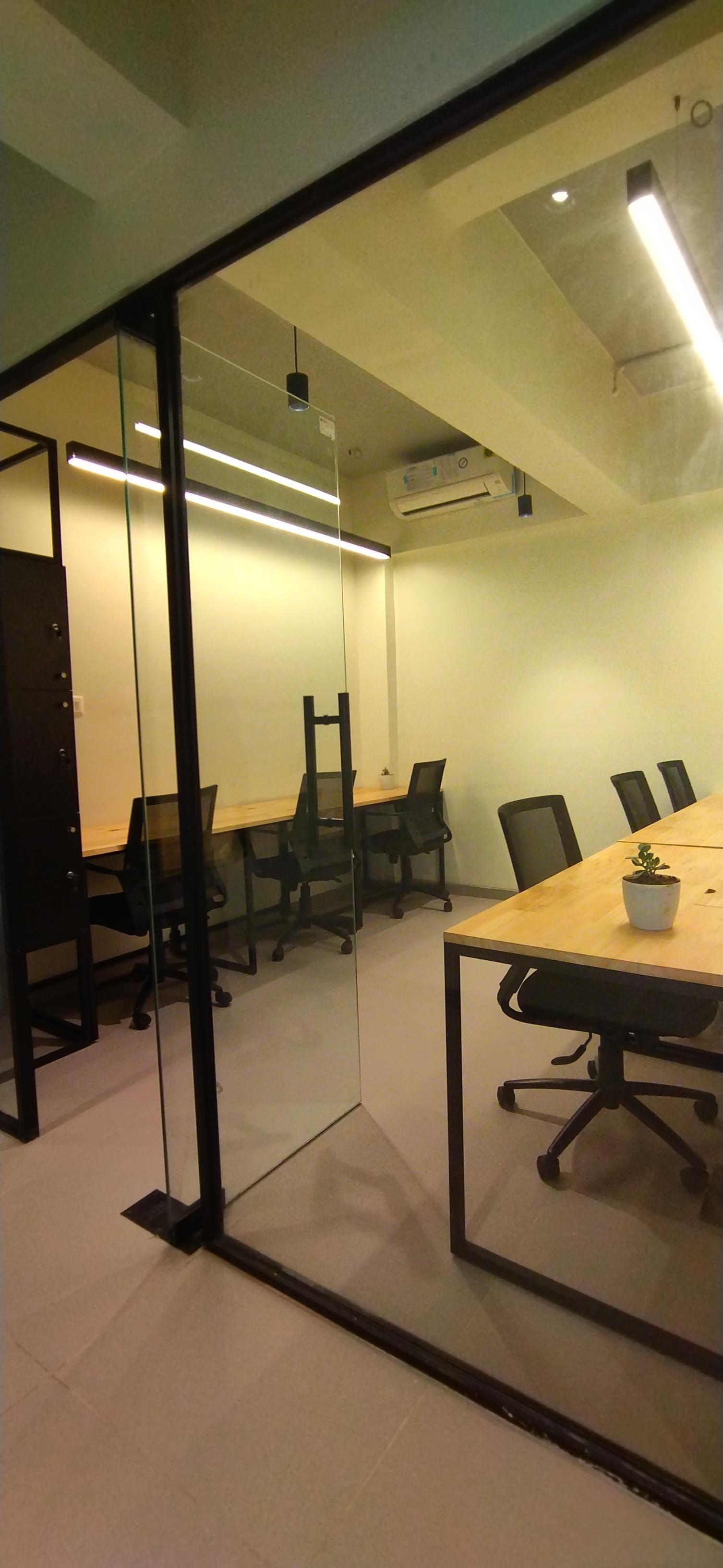 Bootstart Co-Work image 4