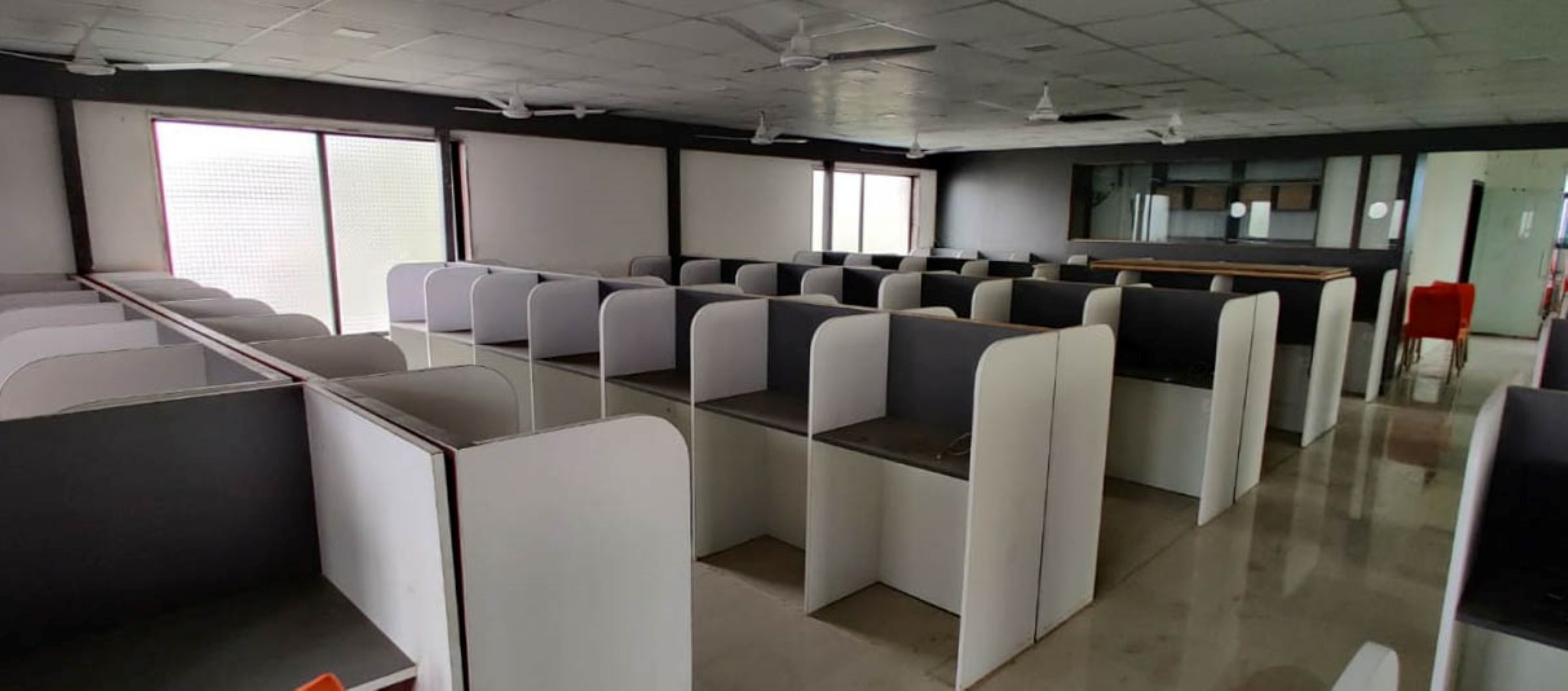 Upbeat Coworks image 2