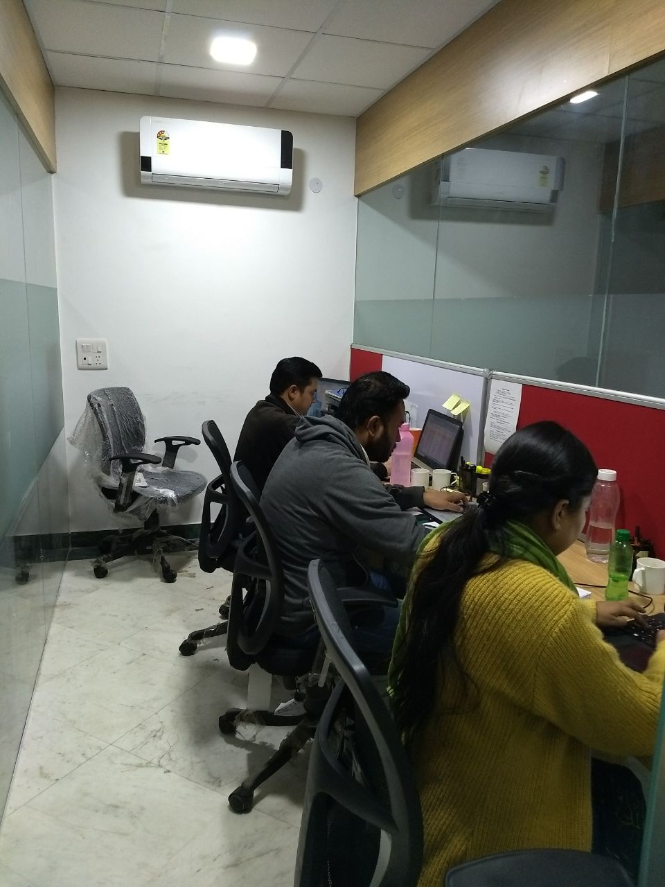 1share office image 4