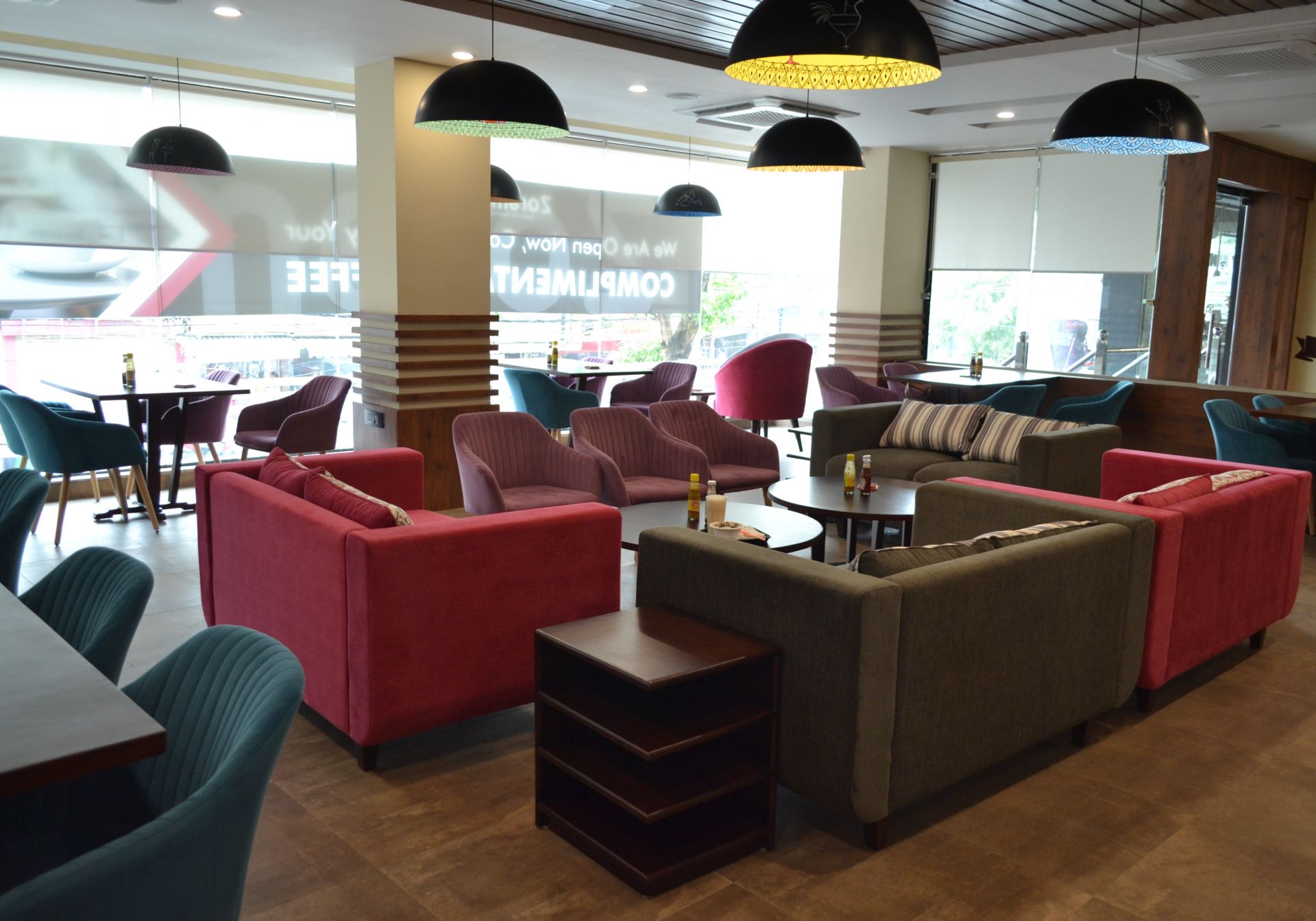 myHQ coworking at Zorambo Punjabi Bagh image 4