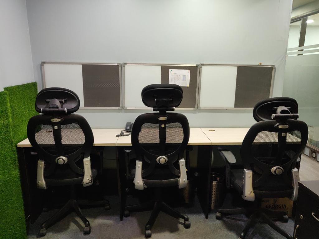 Peer Share Coworking image 3