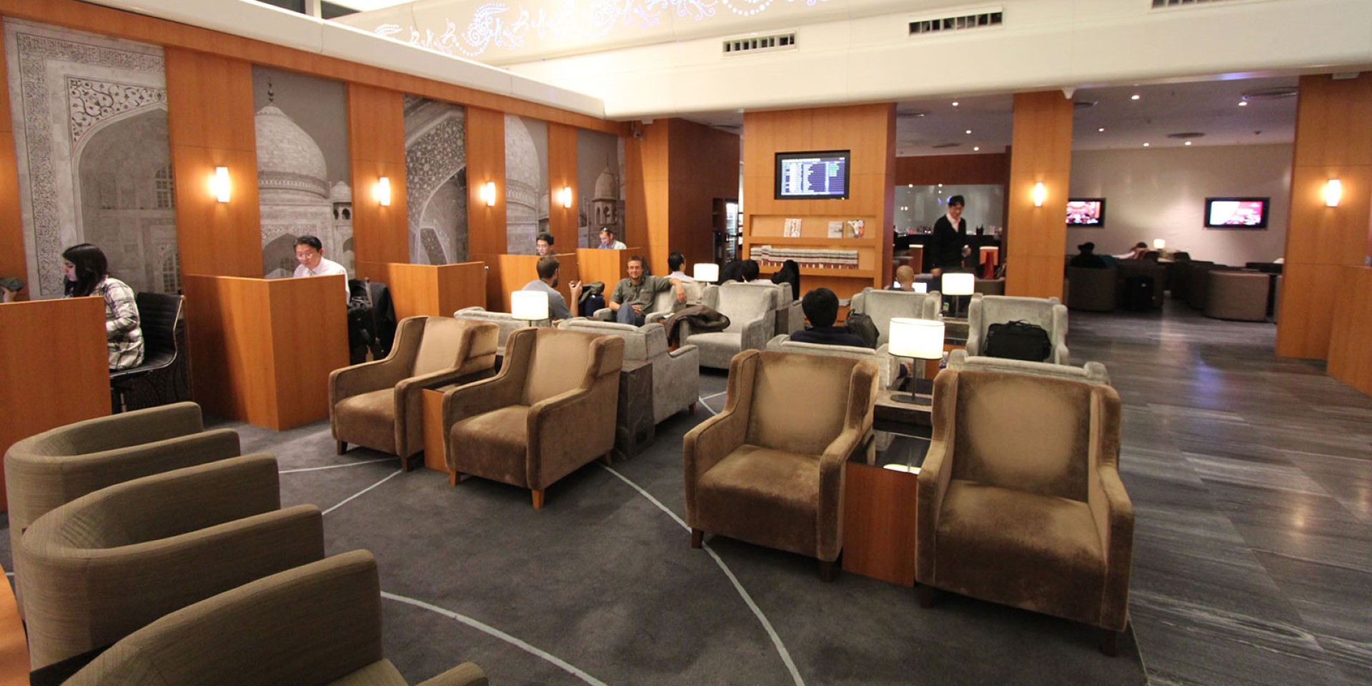 Plaza Premium Lounge (International Departures) / T3 Lounge A image 4