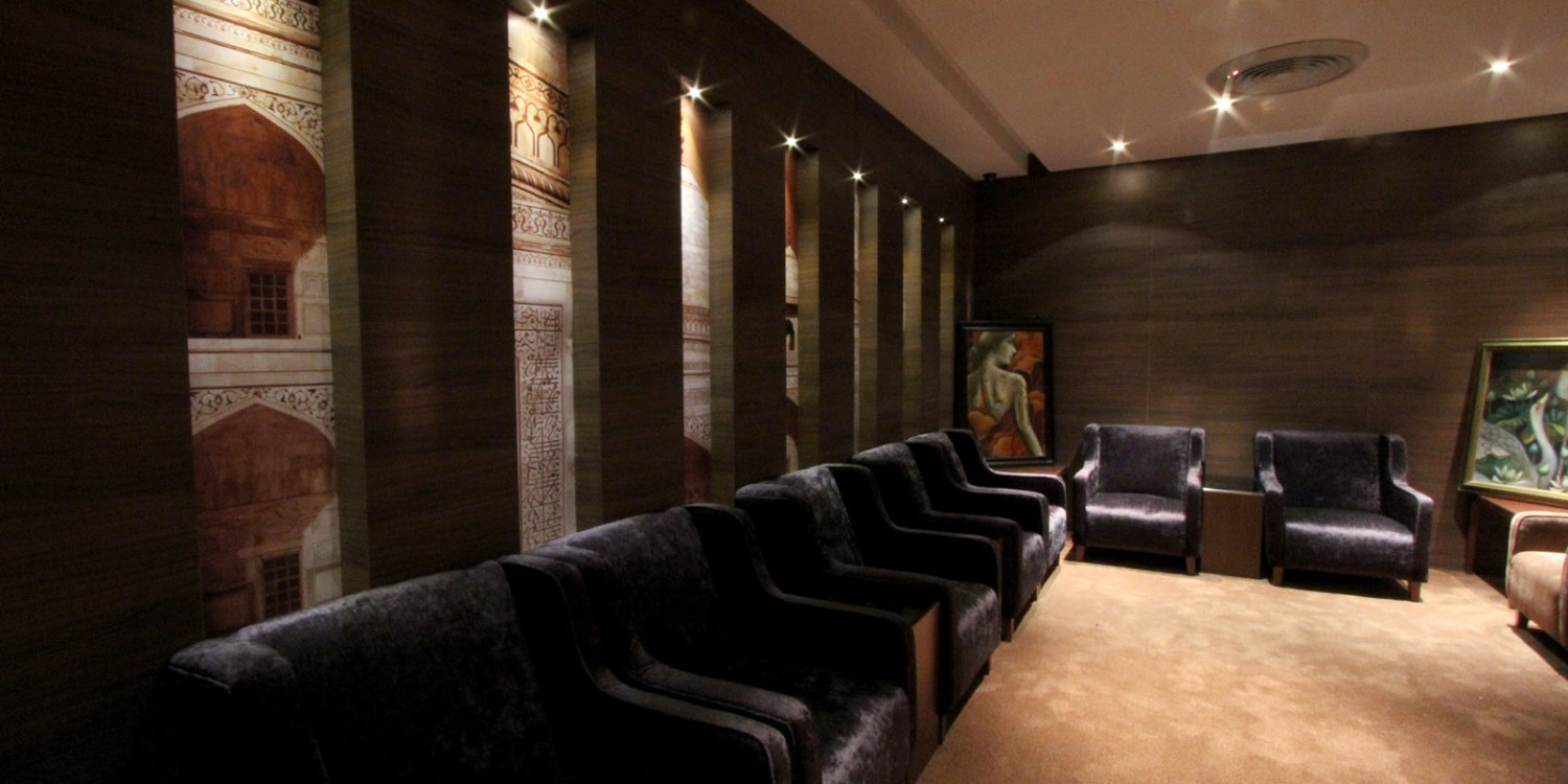 Plaza Premium Lounge (International Departures) / T3 Lounge B image 4