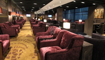 Plaza Premium Lounge (International Departures) / T3 Lounge B image 1