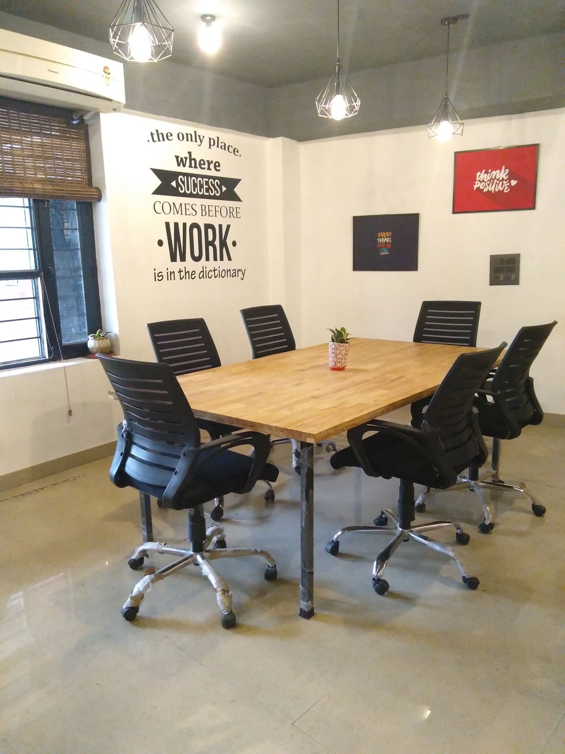 Purani Dili Talkies image 2