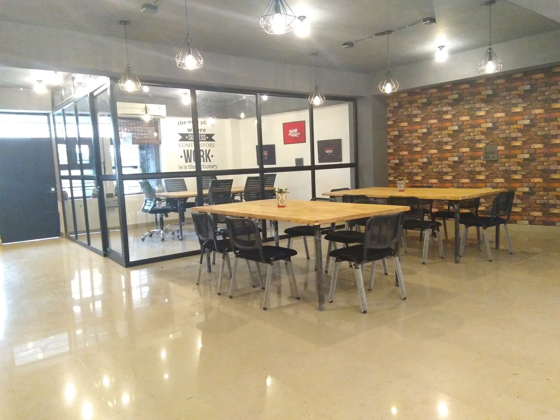 Purani Dili Talkies image 4