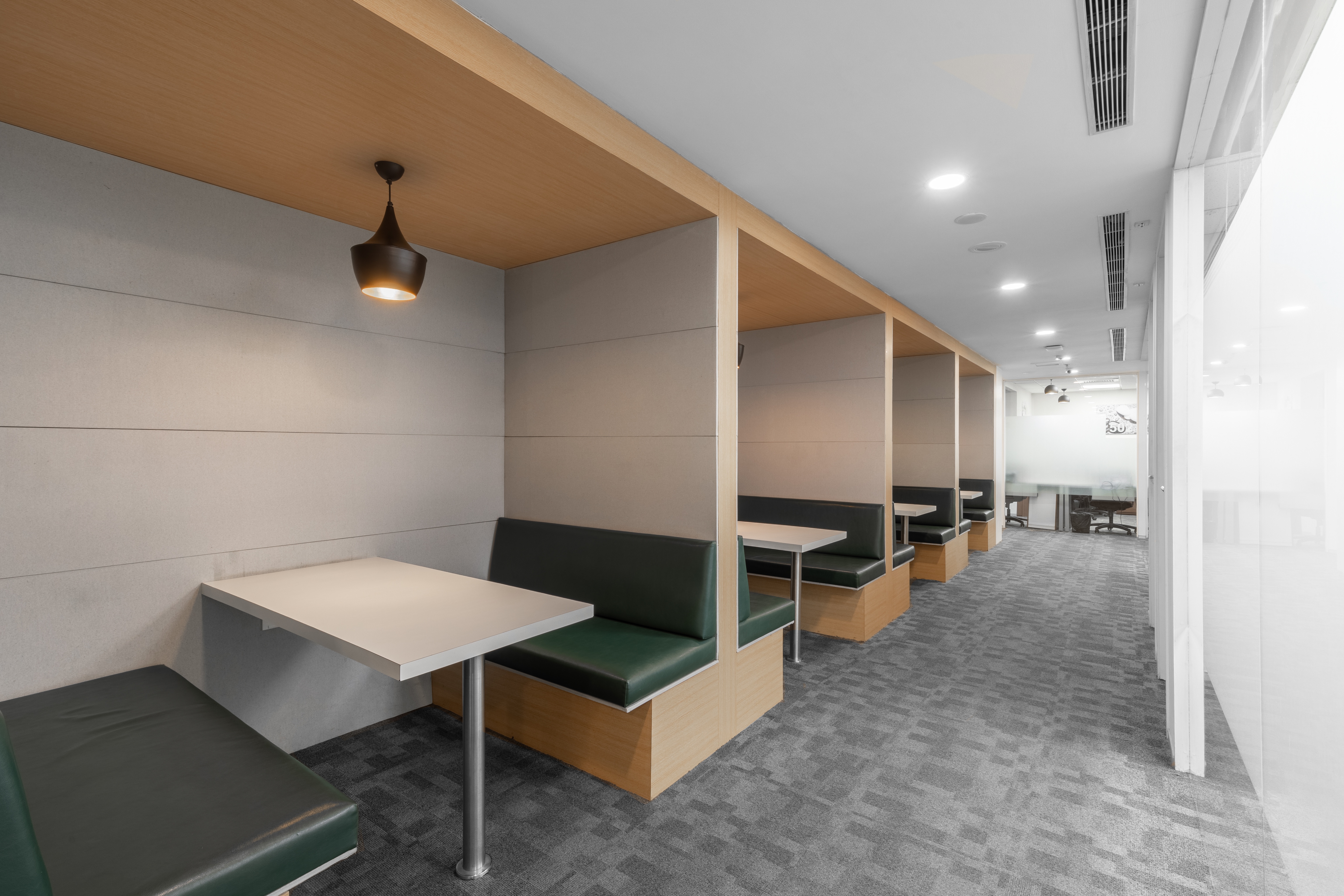 Regus - New Delhi, Caddie image 5