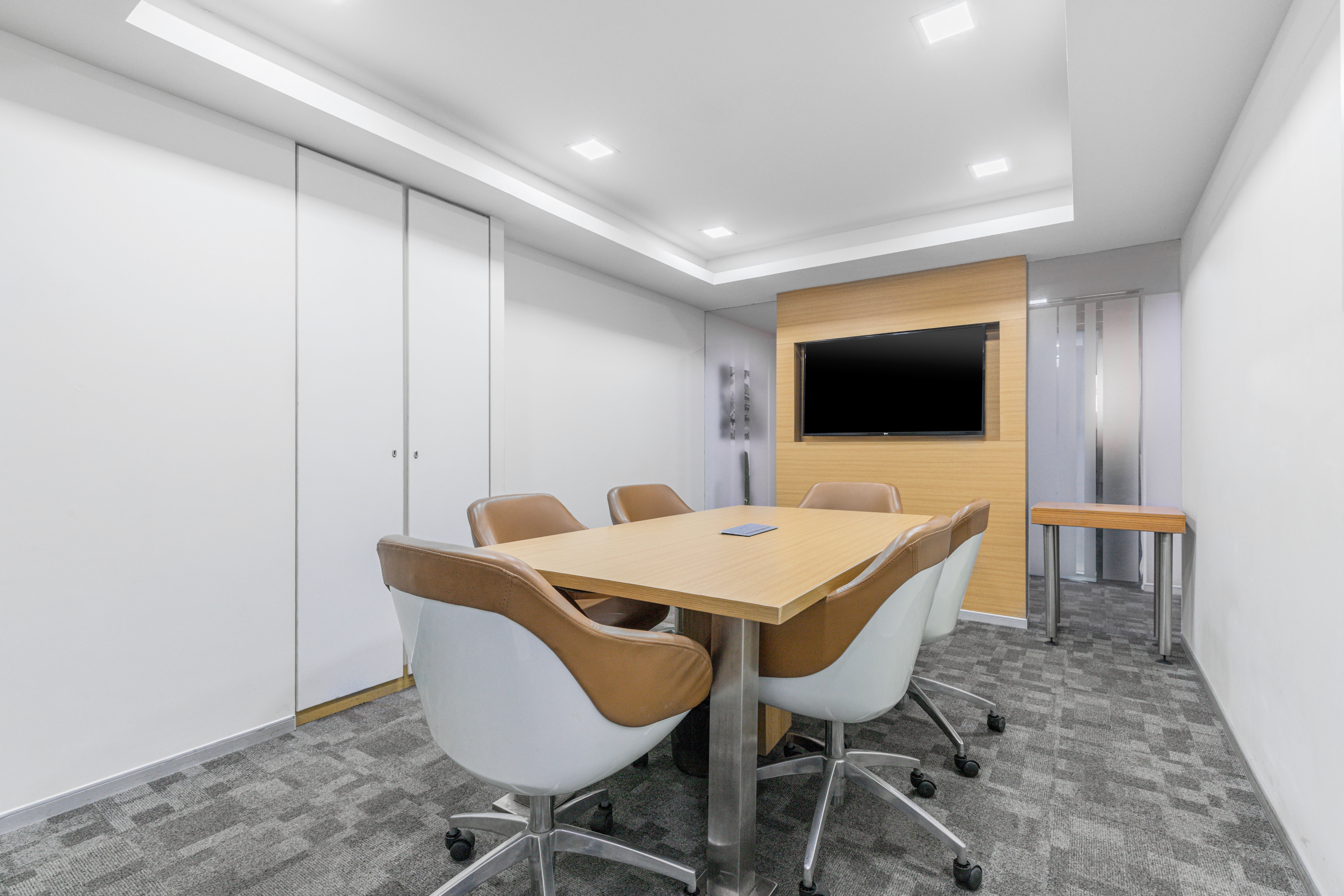 Regus - New Delhi, Incube image 3