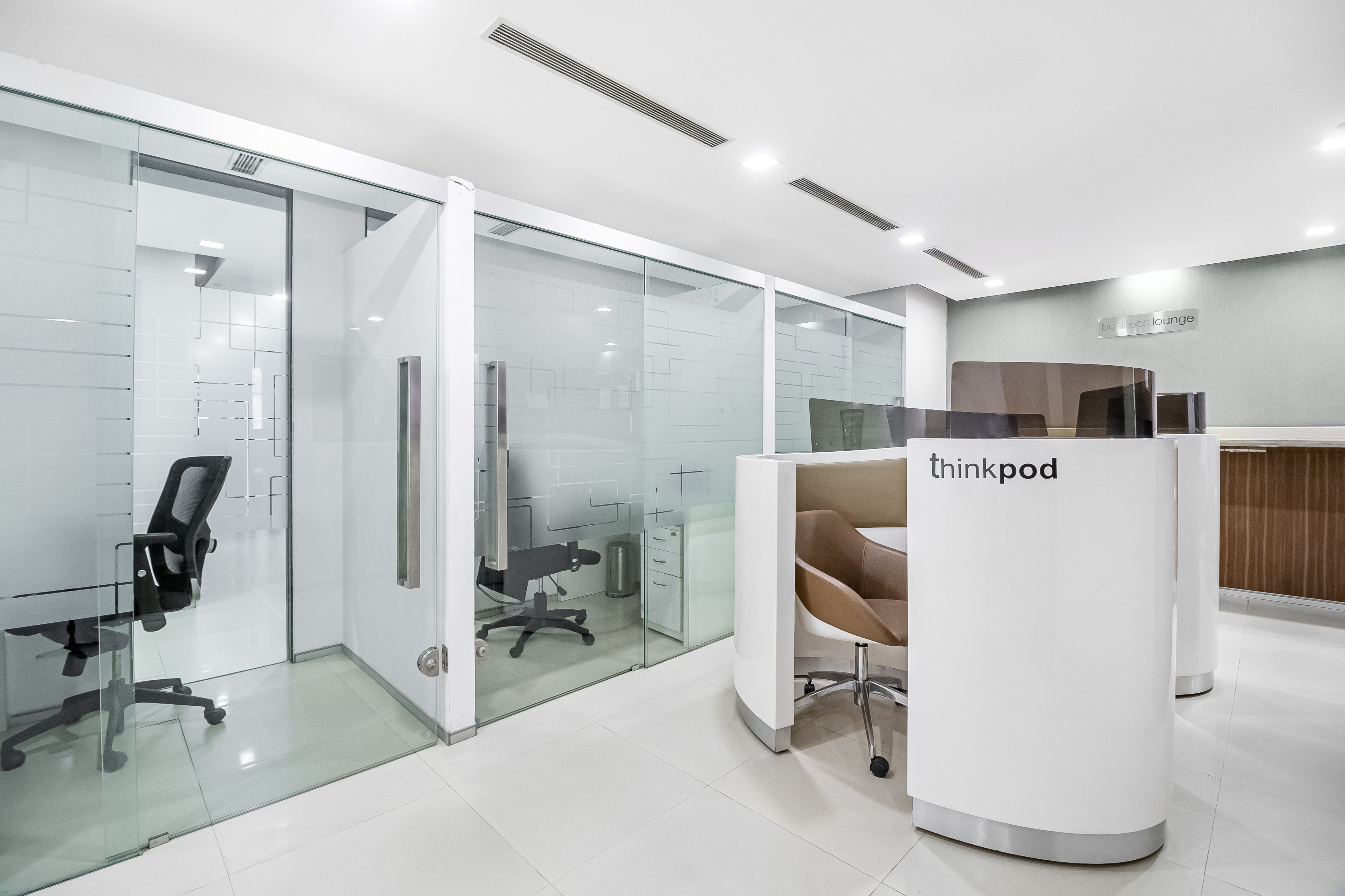 Regus - Noida, Sec 62 - Green Boulevard image 5