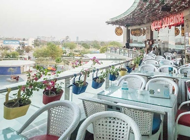 Time Machine - Coworking Lounge Noida - myHQ image 5