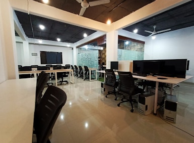 CO-WIN COWORKING SPACES image 3