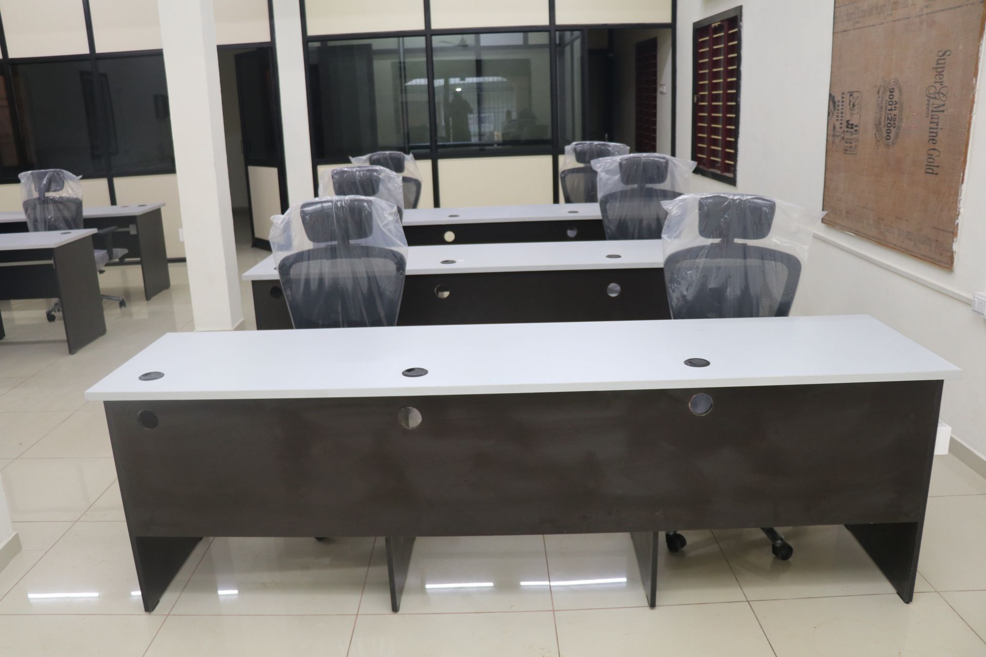 CWC - Connect Work & Chill image 5