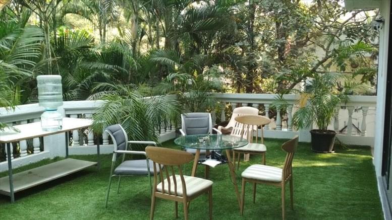 Bootstart Coworking image 4