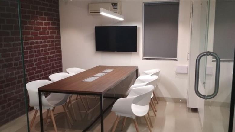 Bootstart Coworking image 3