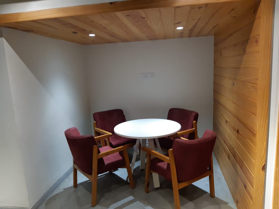 Garage Co-Working image 5