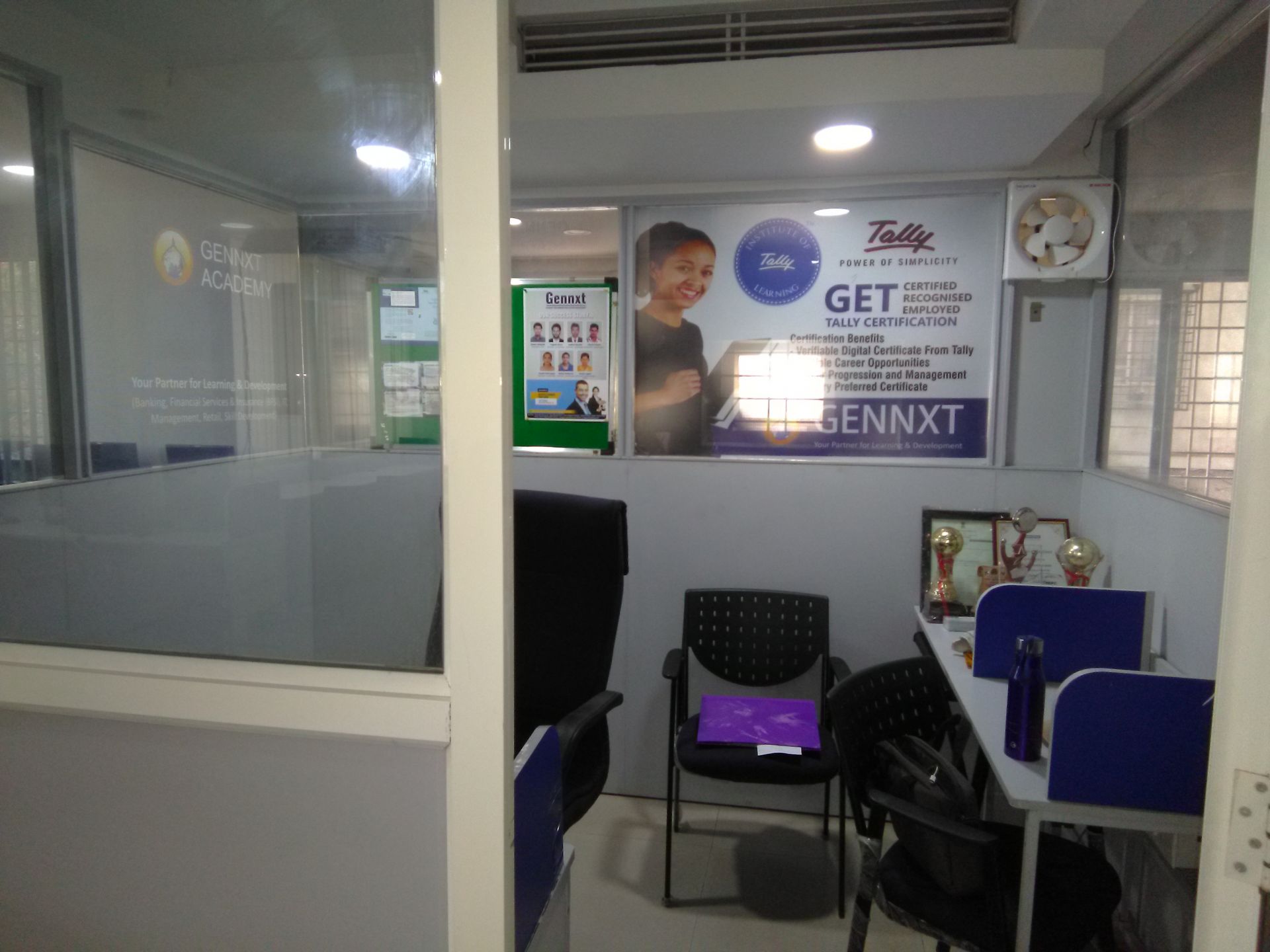 GENNXT CO WORKING SPACE AUNDH PUNE image 5