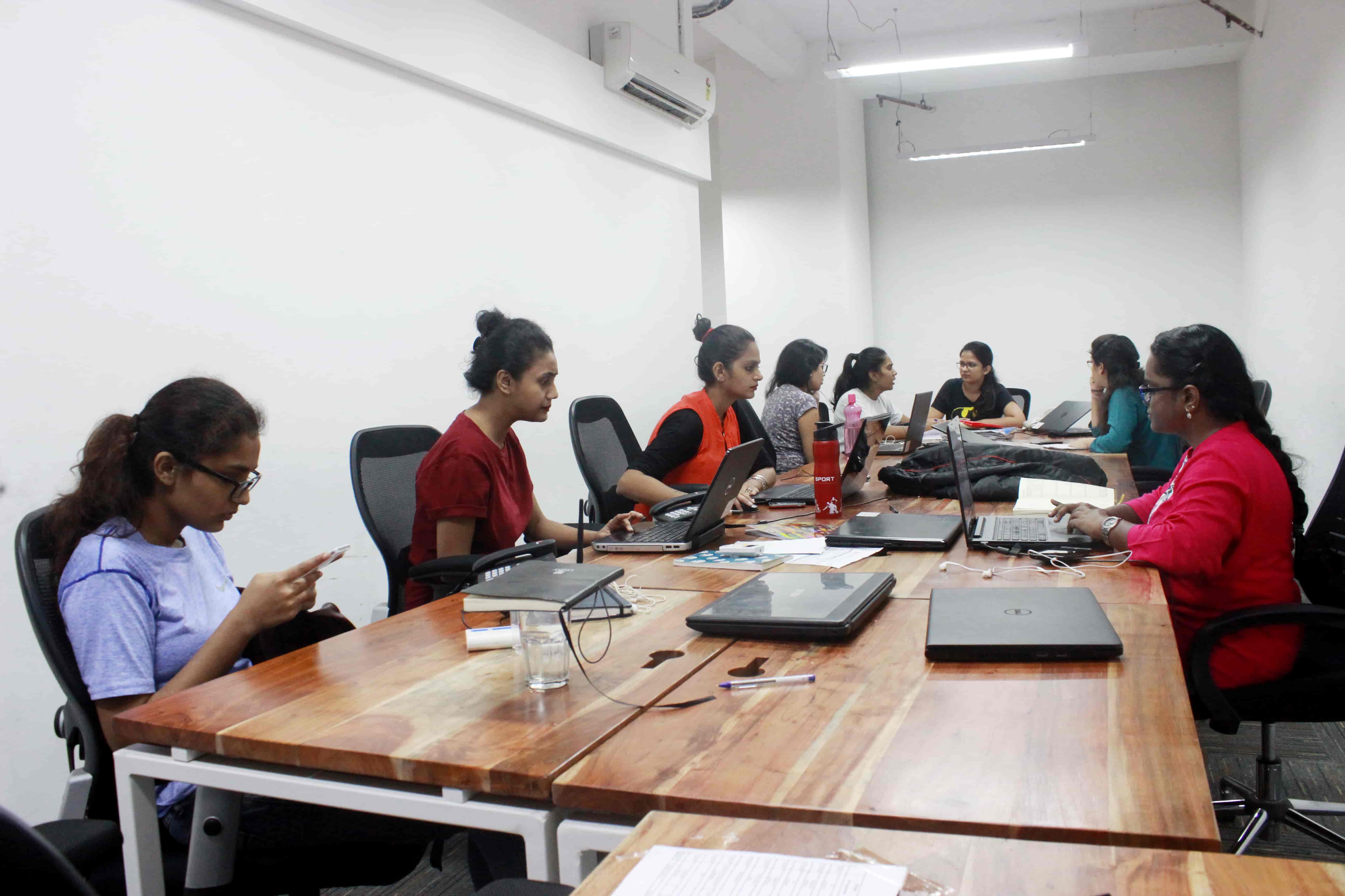 Redbrick - Tower 15 Magarpatta CyberCity image 2