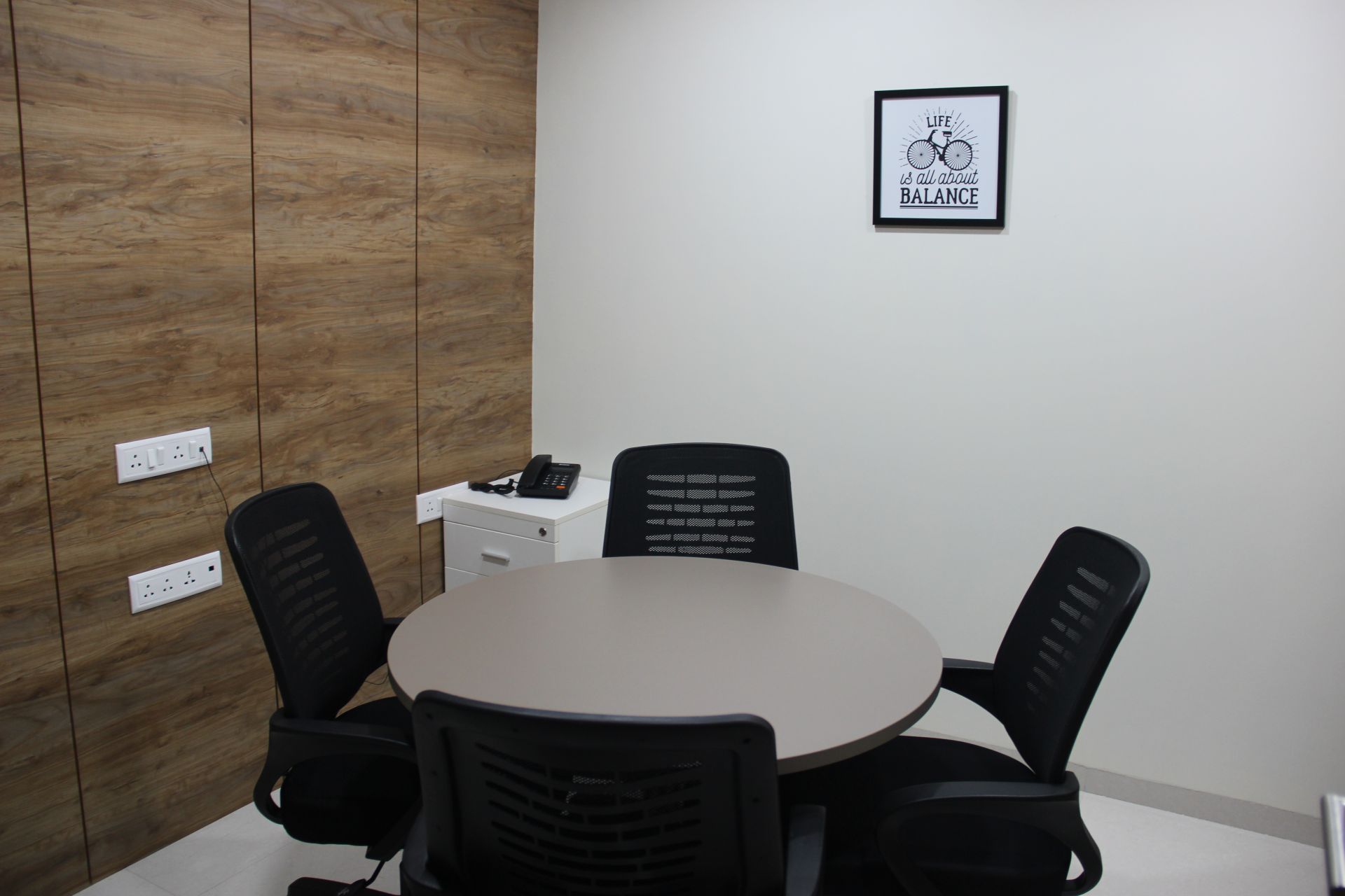 Excluzo Business Centre image 3