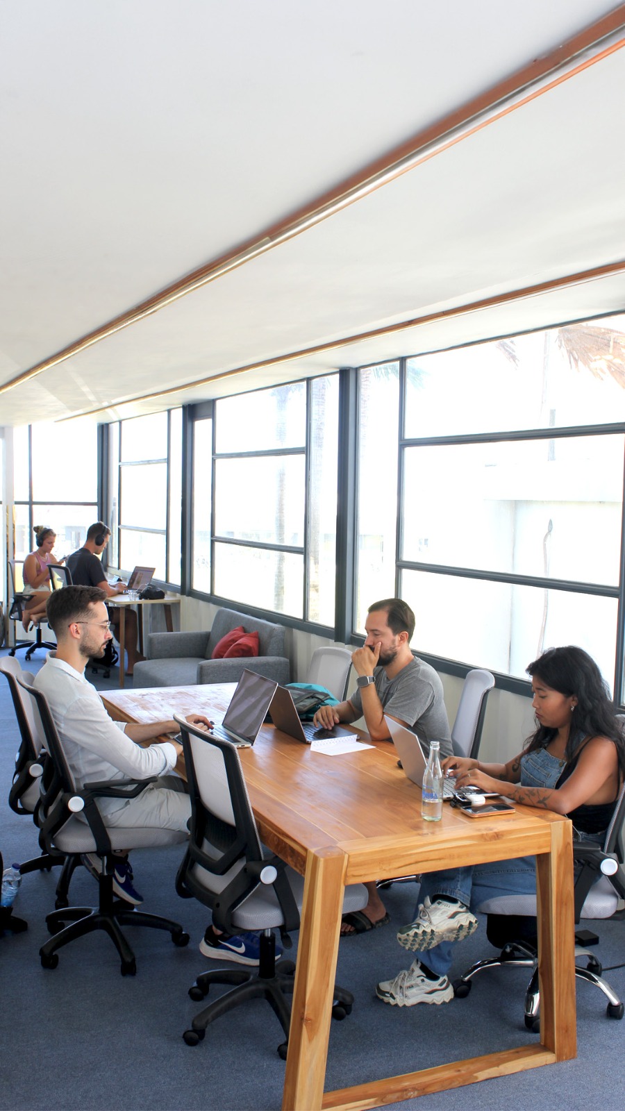 Awan Connection image 2