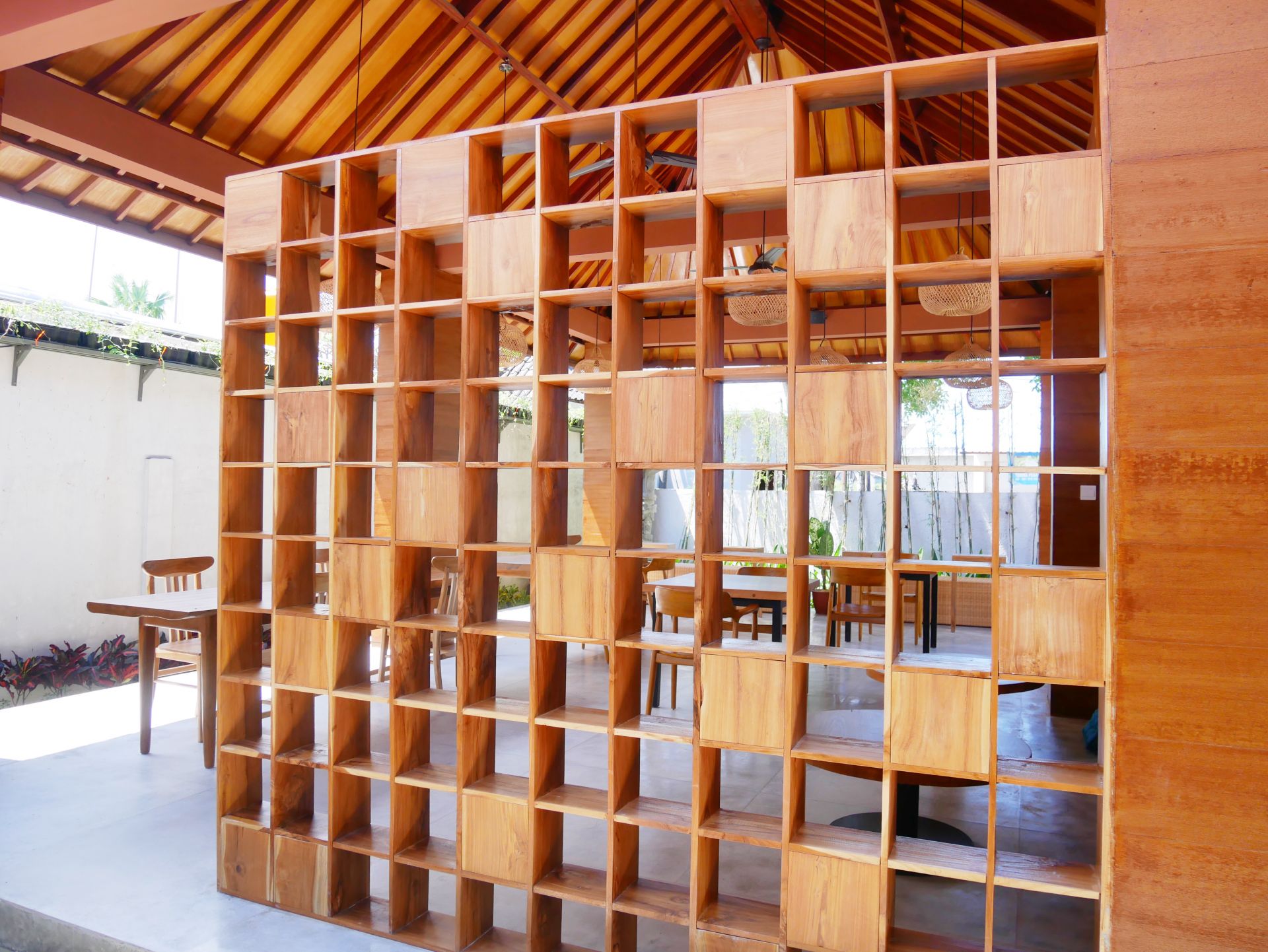 Coworking Space On Biliq Bali Cosharing Space Bali Book Online Coworker