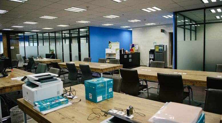 EV Hive Coworking Space image 5