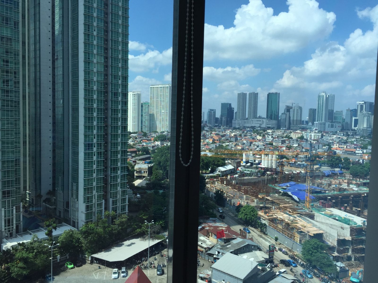 BASE Cowork Lounge image 5