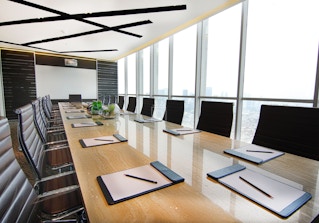 CEO SUITE - AXA Tower image 2