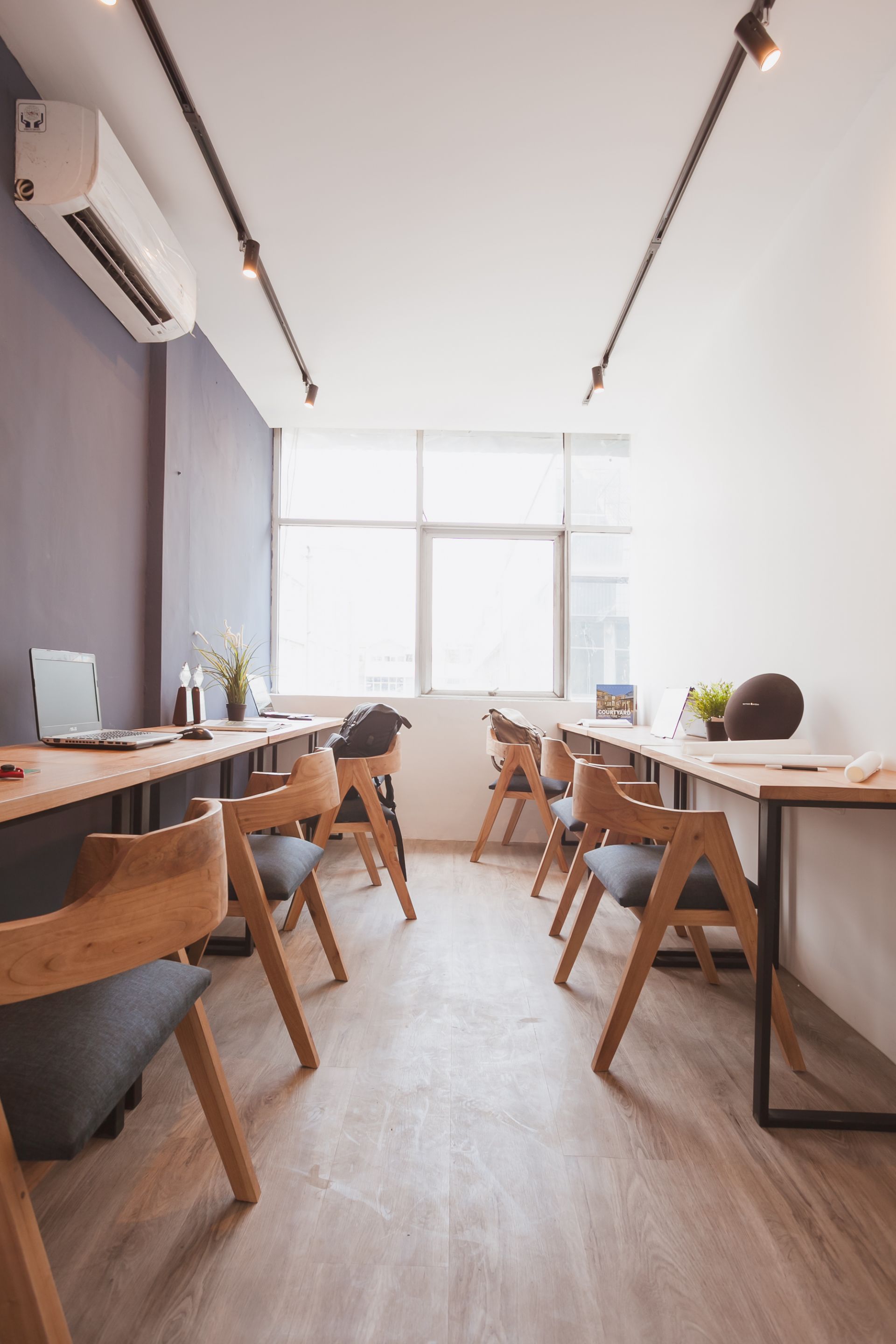 Golden Hour Co-Working Café image 3