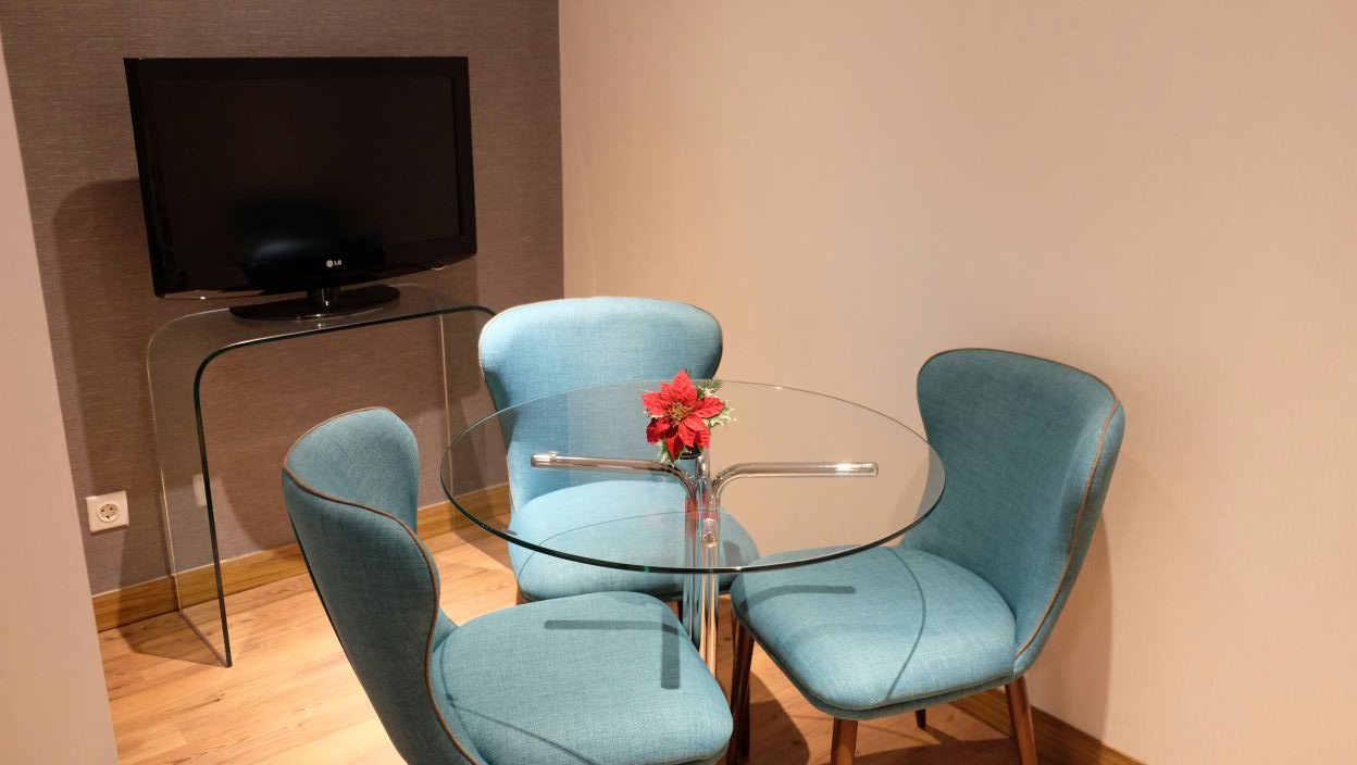 Premier Office image 5