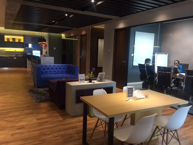 VOffice - Centennial Tower image 3