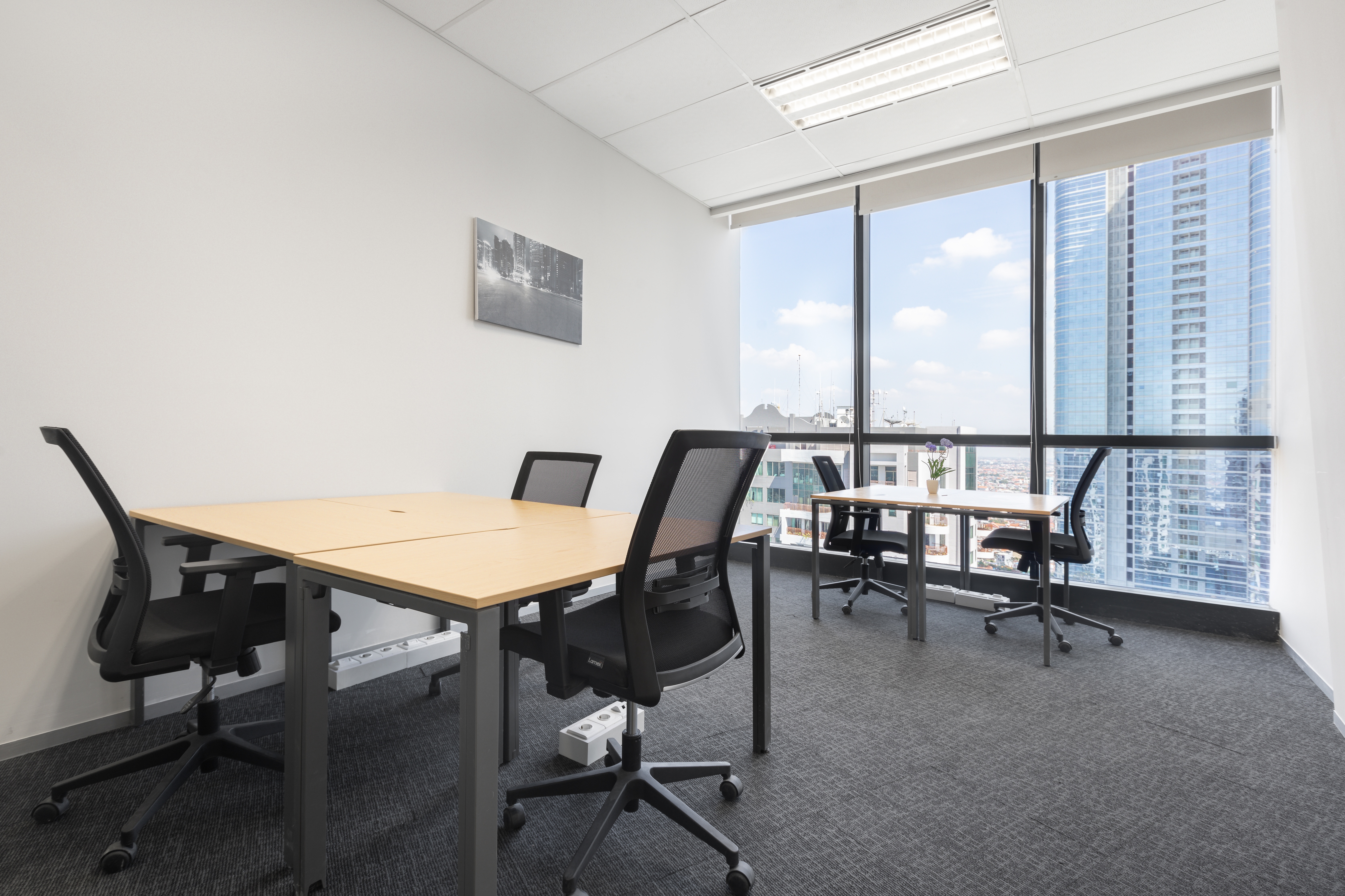 Regus - Surabaya, Pakuwon Centre image 3