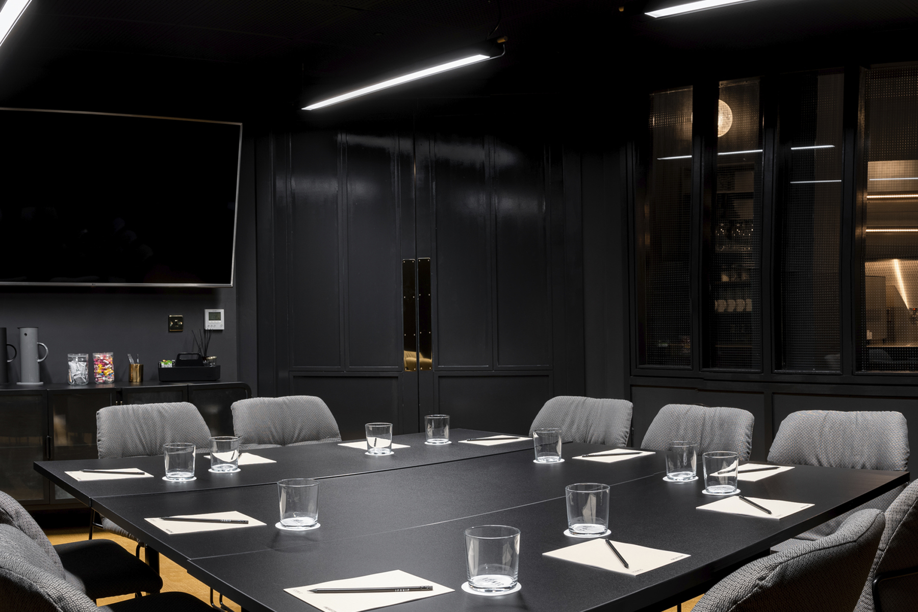 Iconic Offices THE MASONRY image 2