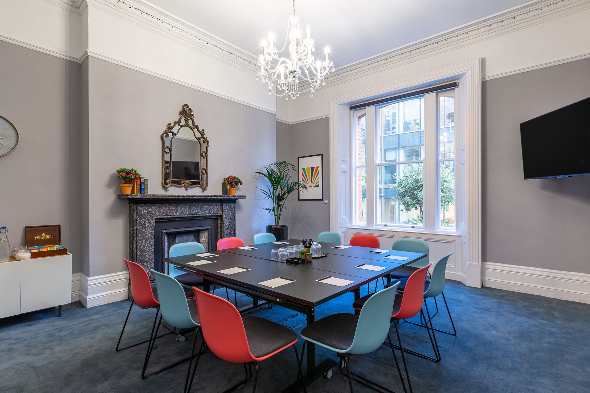 Iconic Offices - THE VICTORIANS image 4