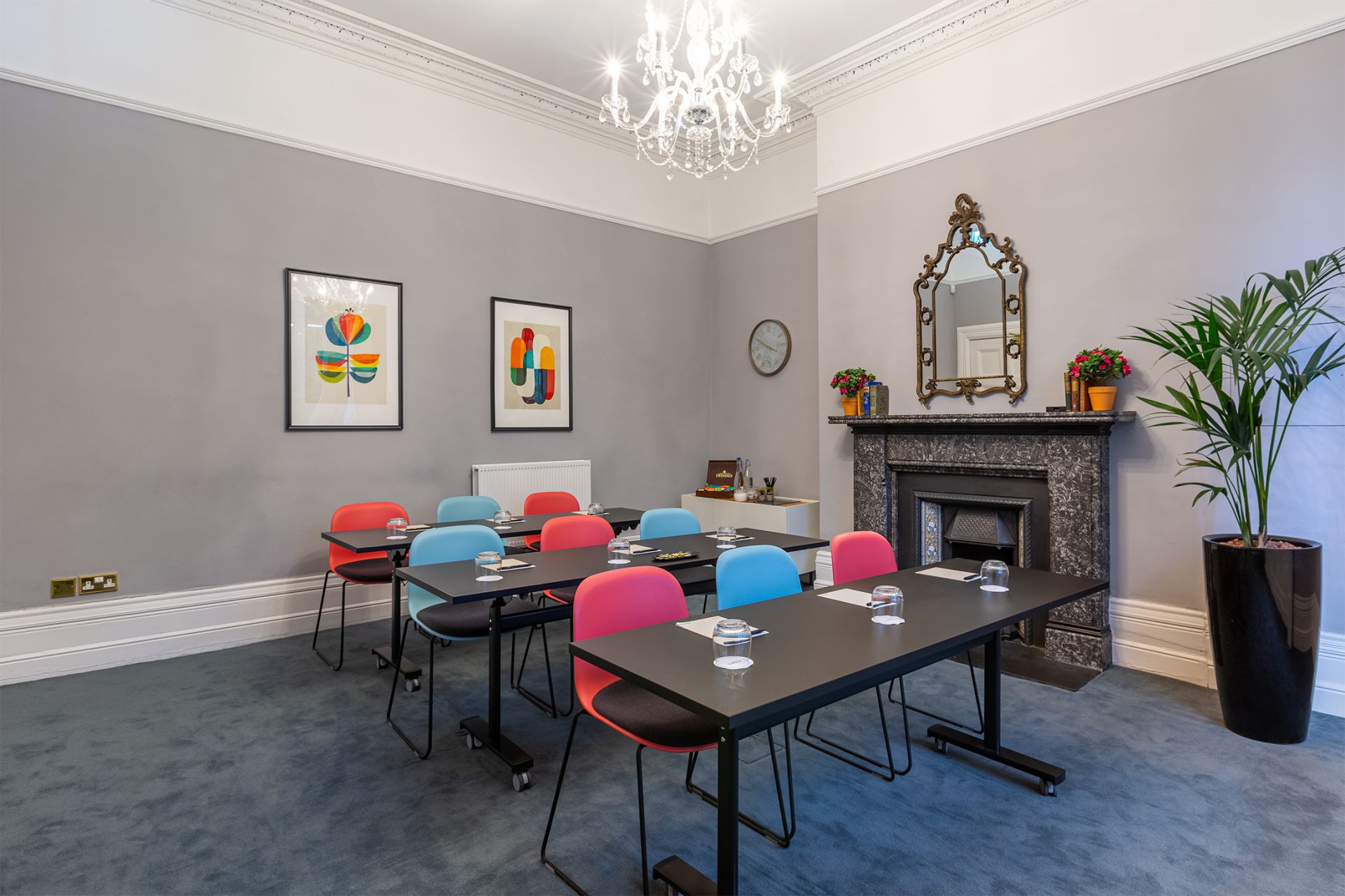 Iconic Offices - THE VICTORIANS image 5