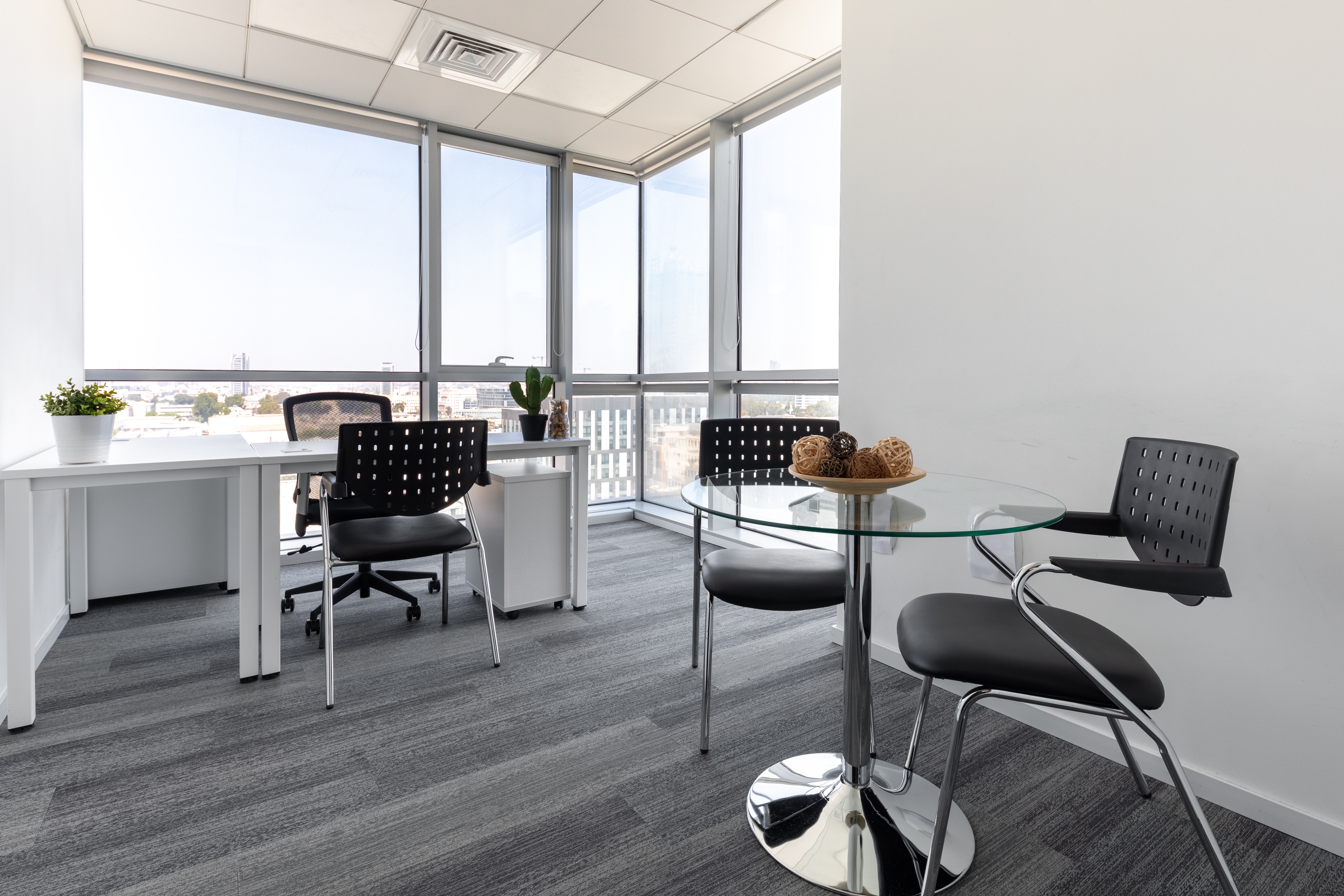 Regus - Petach Tikva, Avnat Tower Business Centre image 3