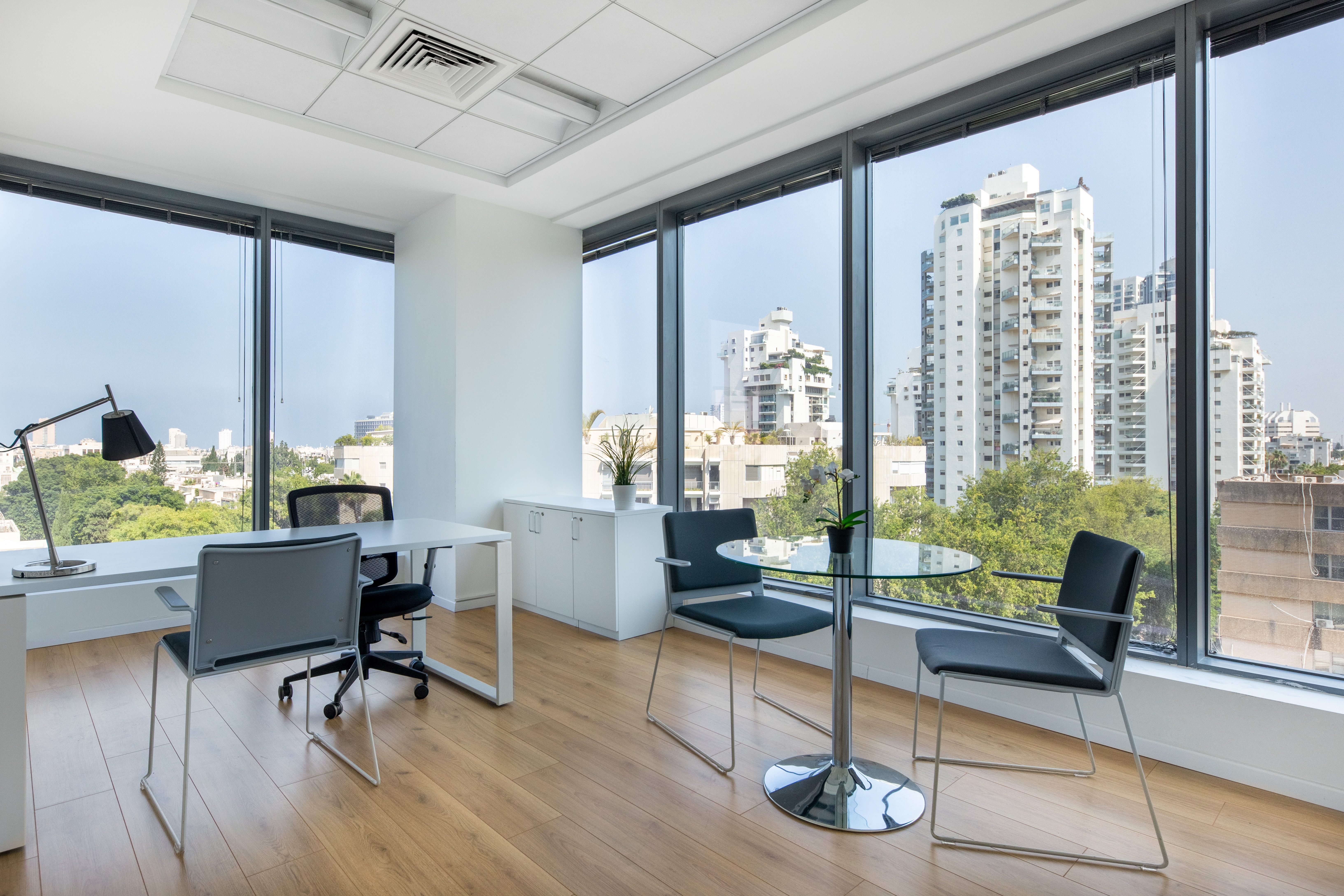 Regus - Tel Aviv, Museum Tower image 3