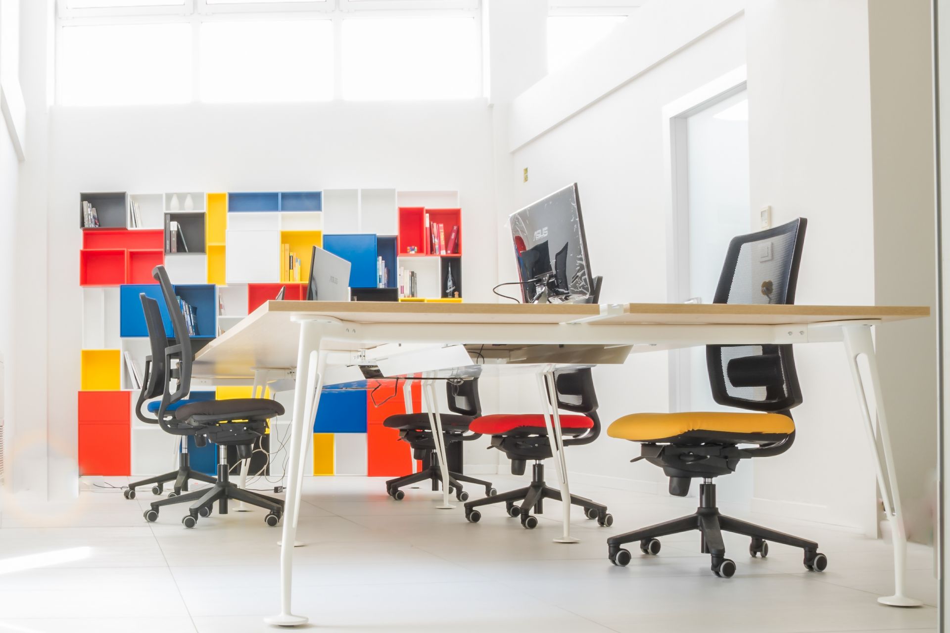 Oscard Business Center image 3