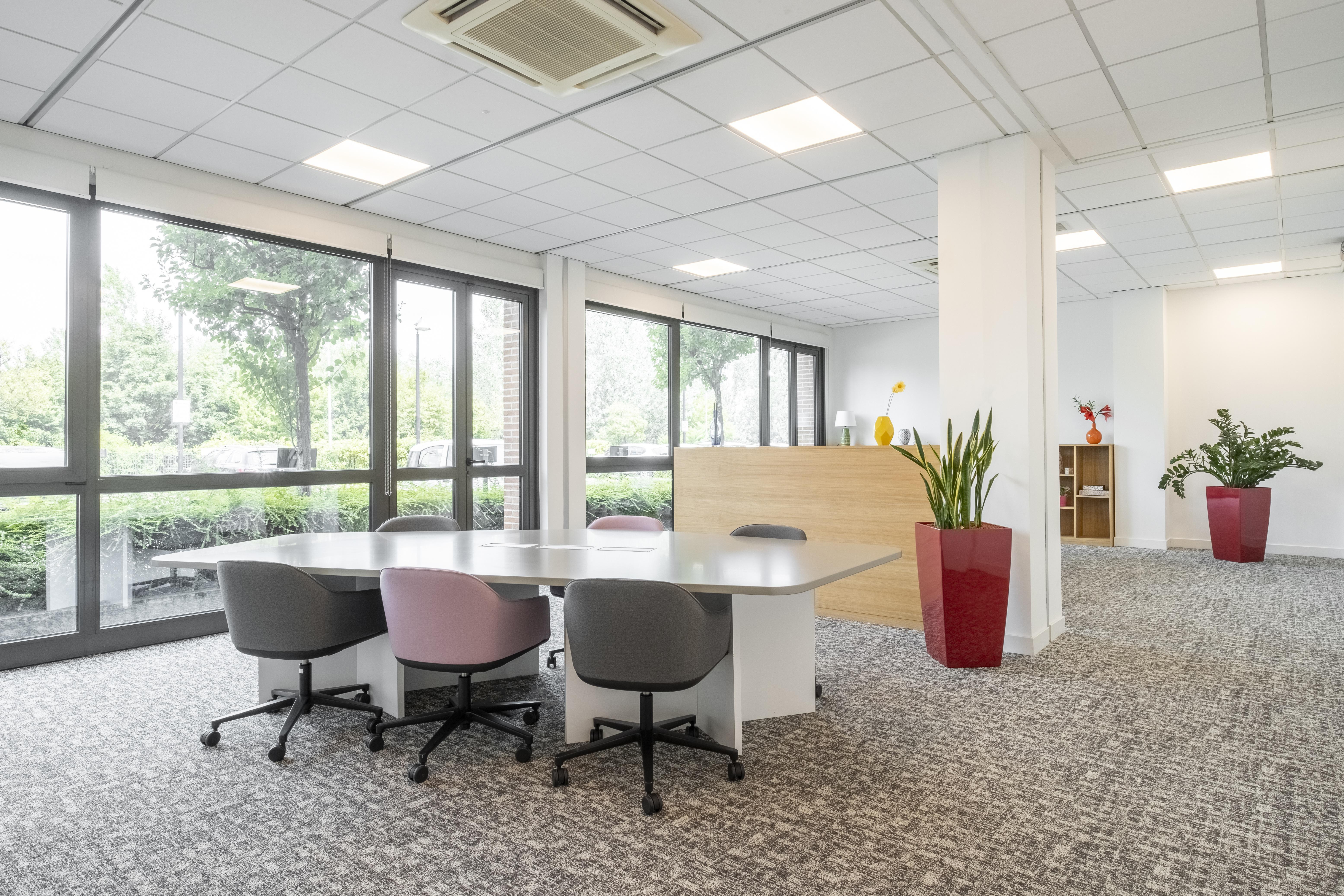 Regus - Bologna, Casalecchio Meridiana image 5