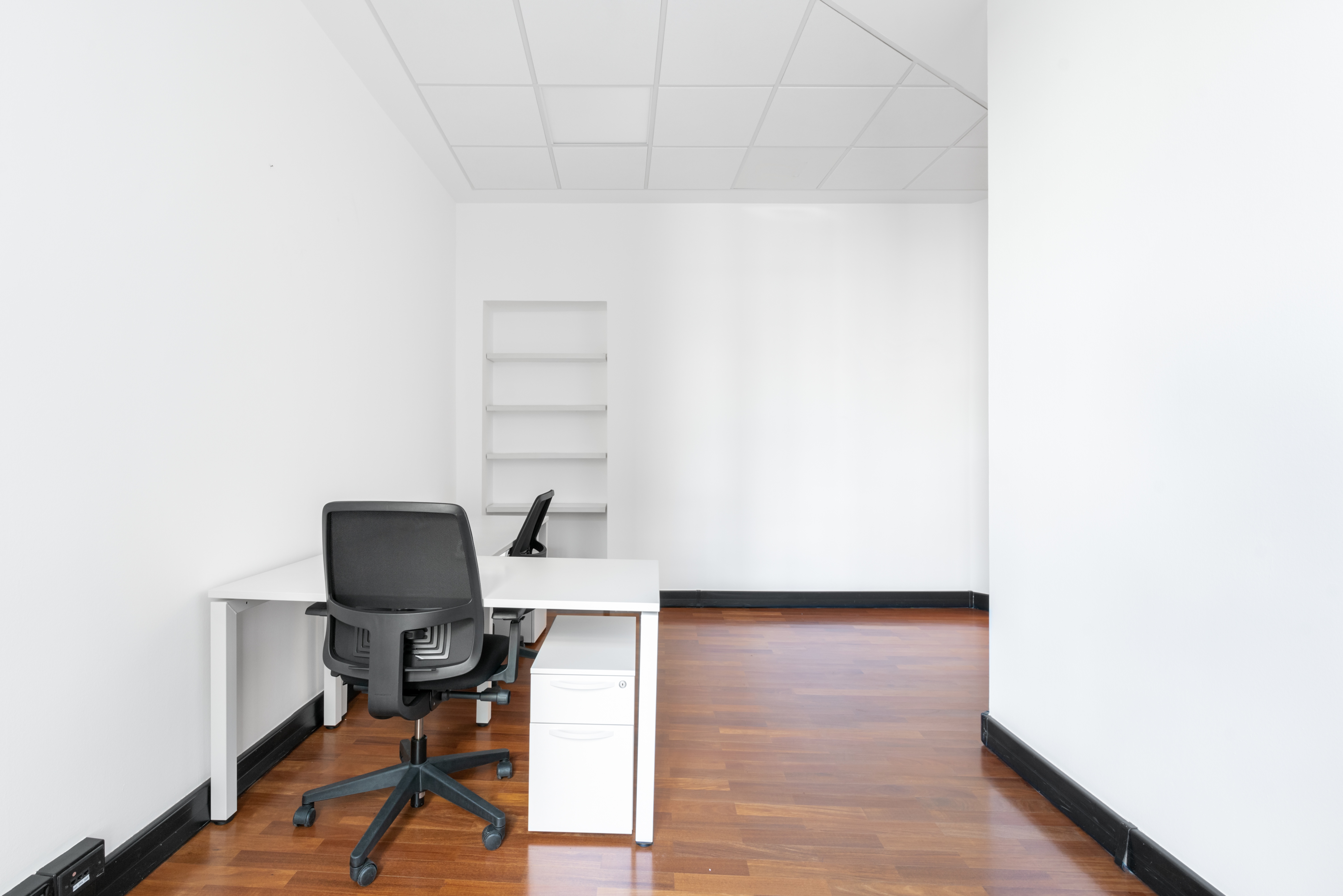 Regus - Milan Montenapoleone image 3