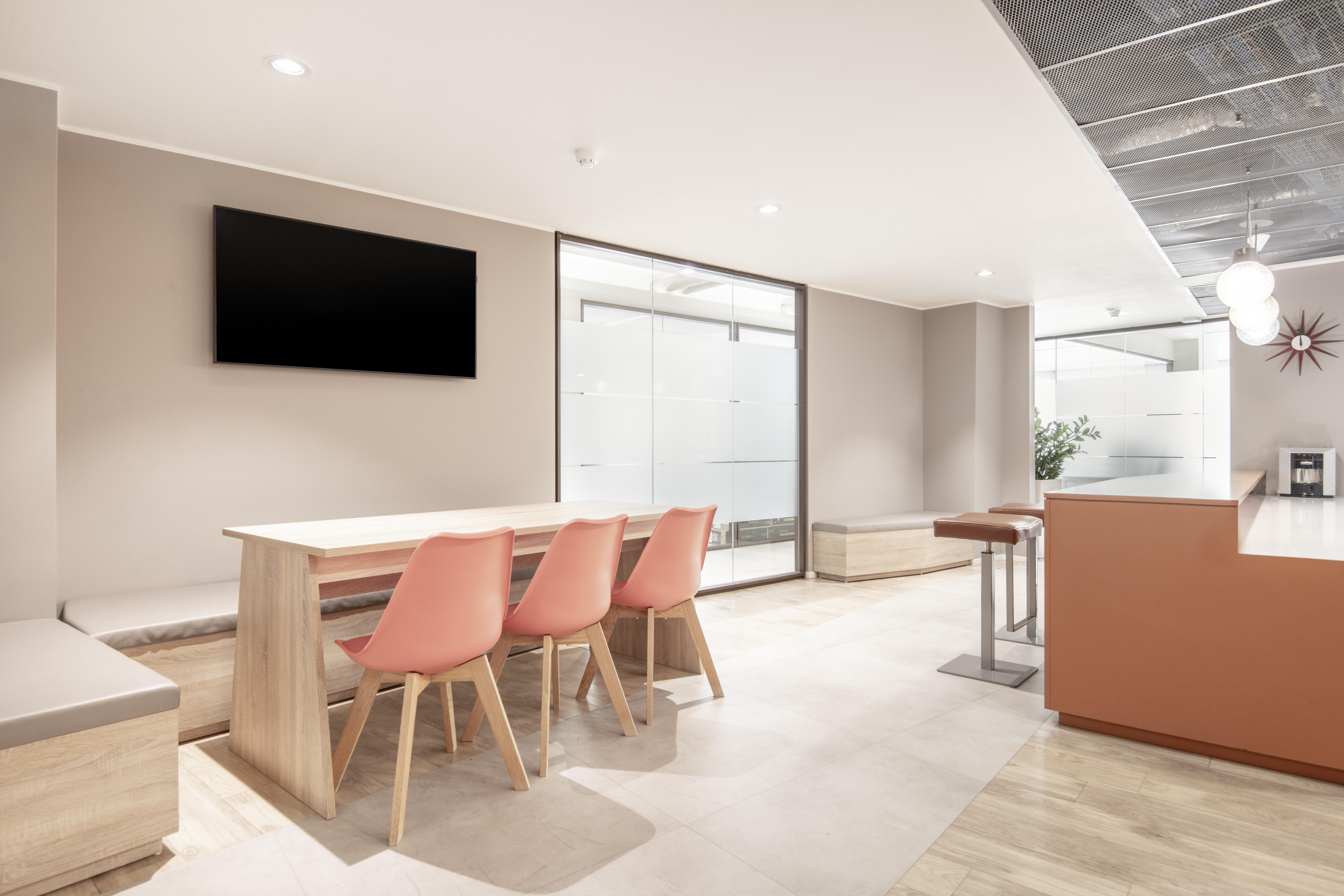 Regus - Milan Tortona image 5