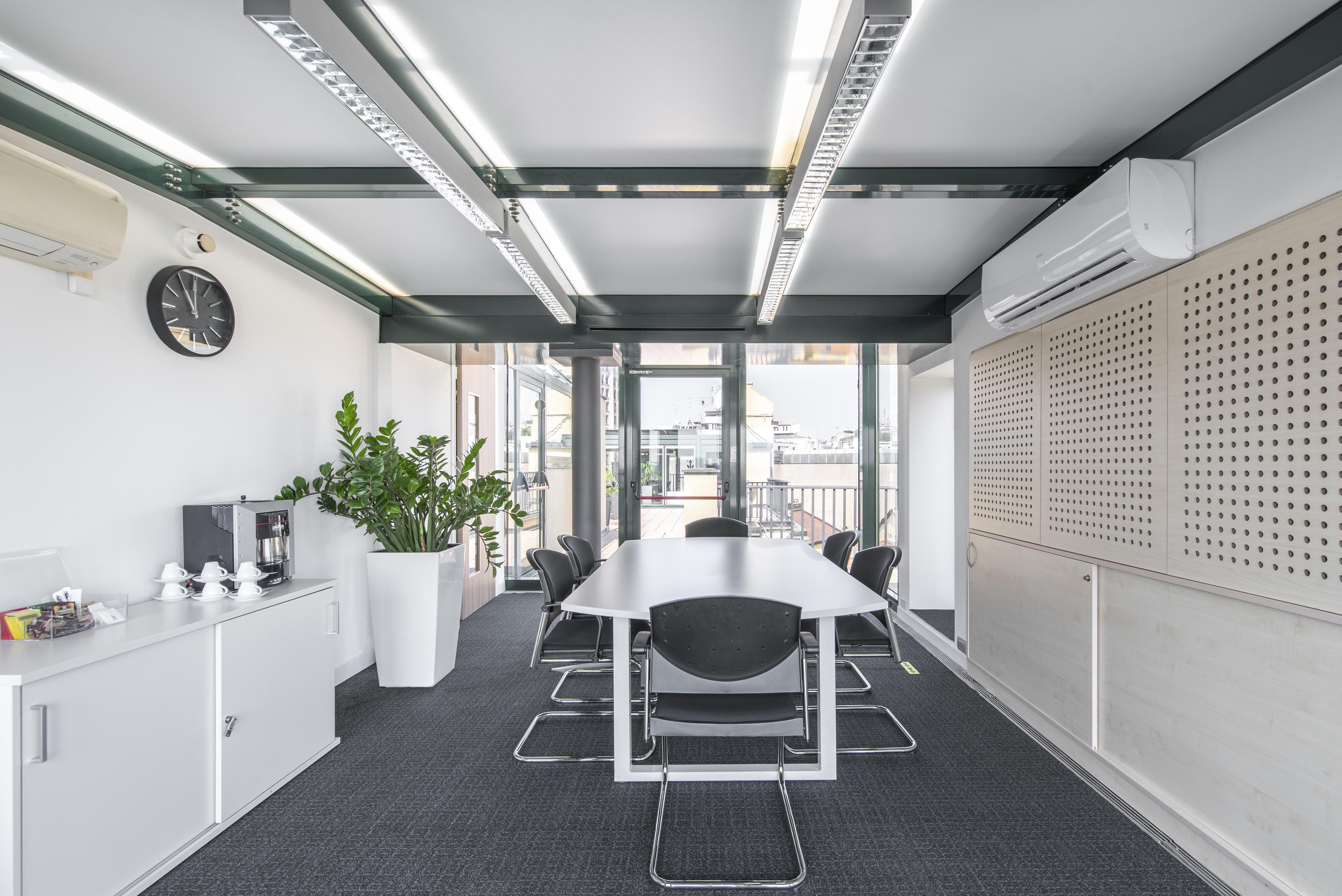 Regus - Milan Velasca image 4