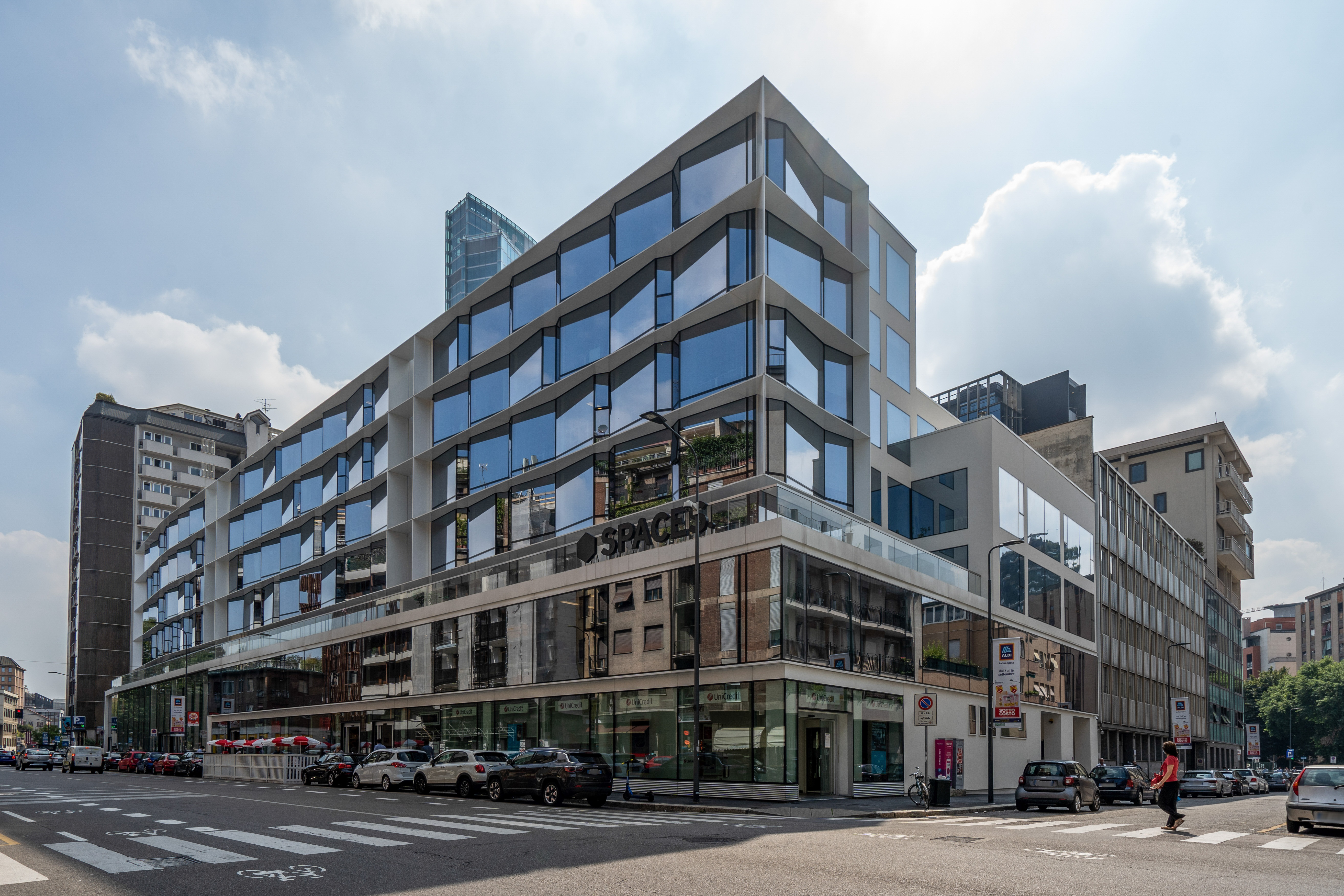 Spaces - Milan, Spaces Isola image 1