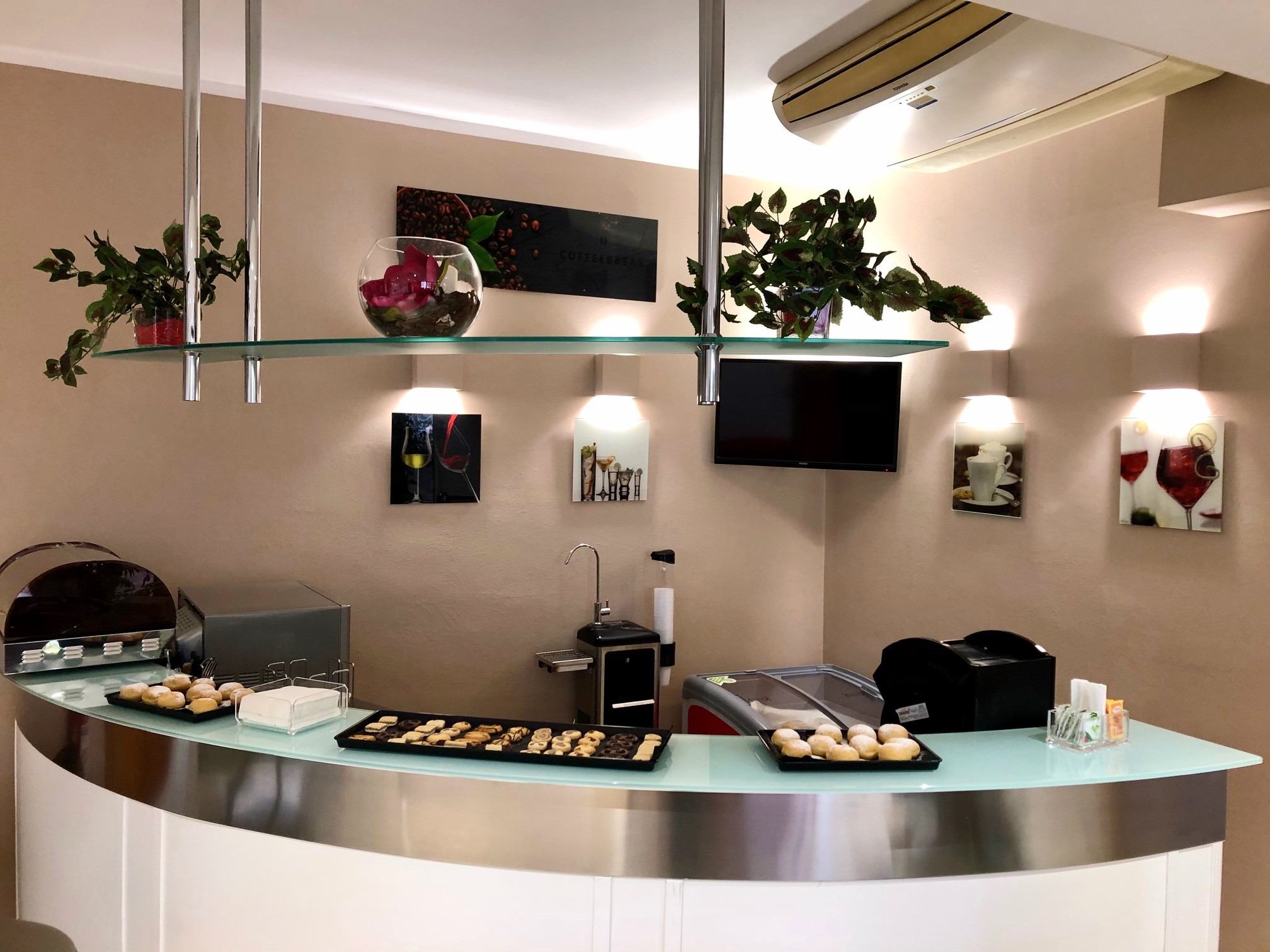 CENTRO DIREZIONALE image 3