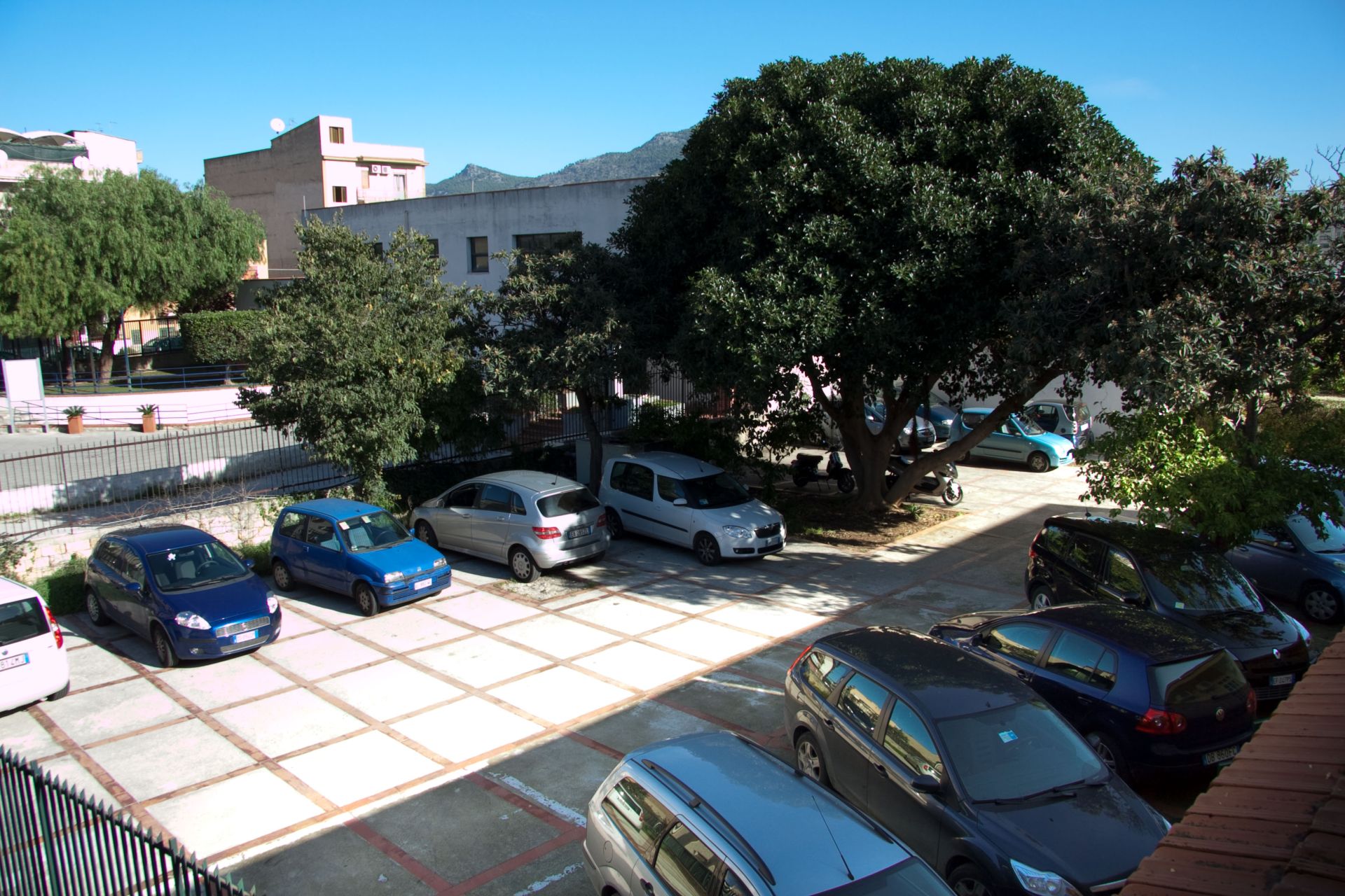 CENTRO DIREZIONALE image 5