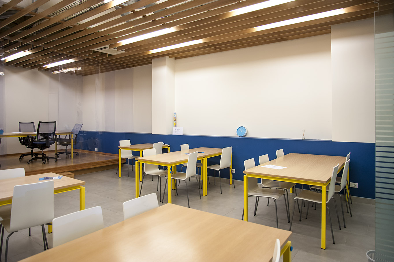 COASTER Coworking image 5