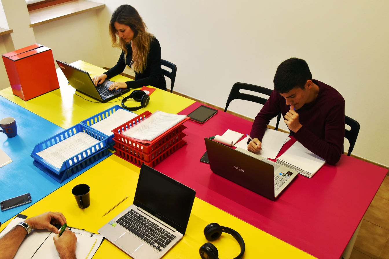 Al Dudes Coworking image 3