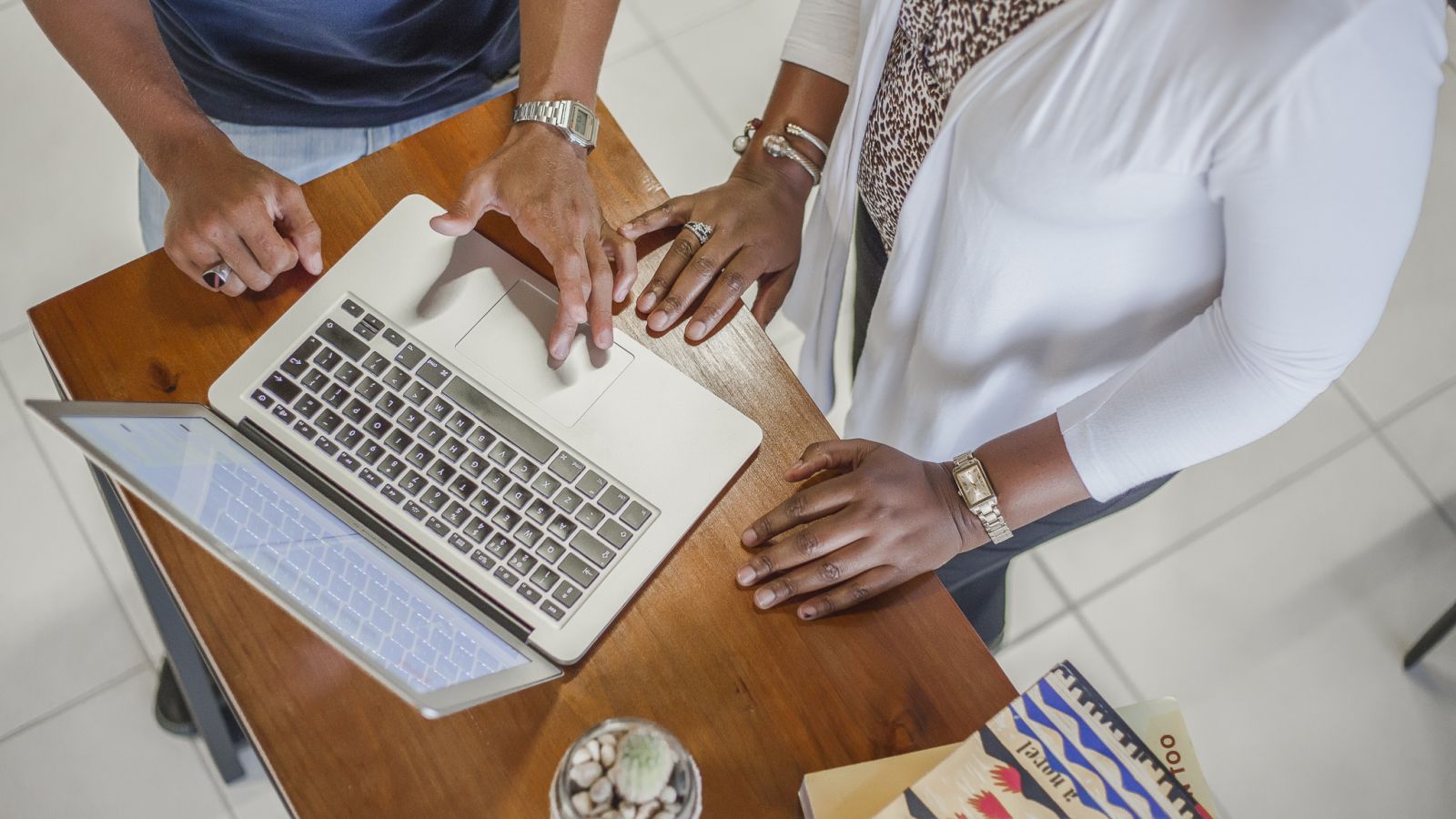 The Hub Coworking image 2