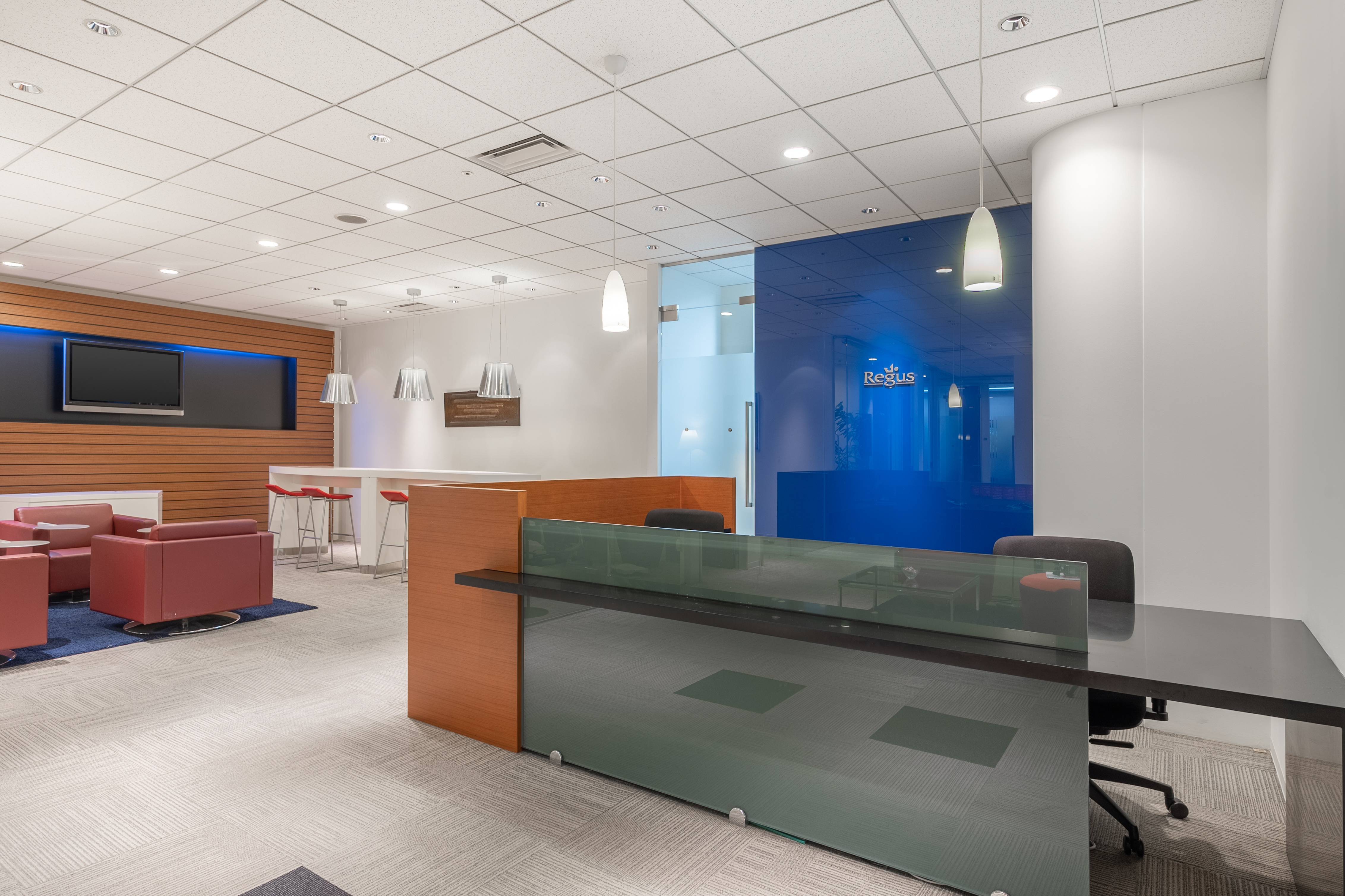 Regus - Fukuoka Aqua Hakata image 2